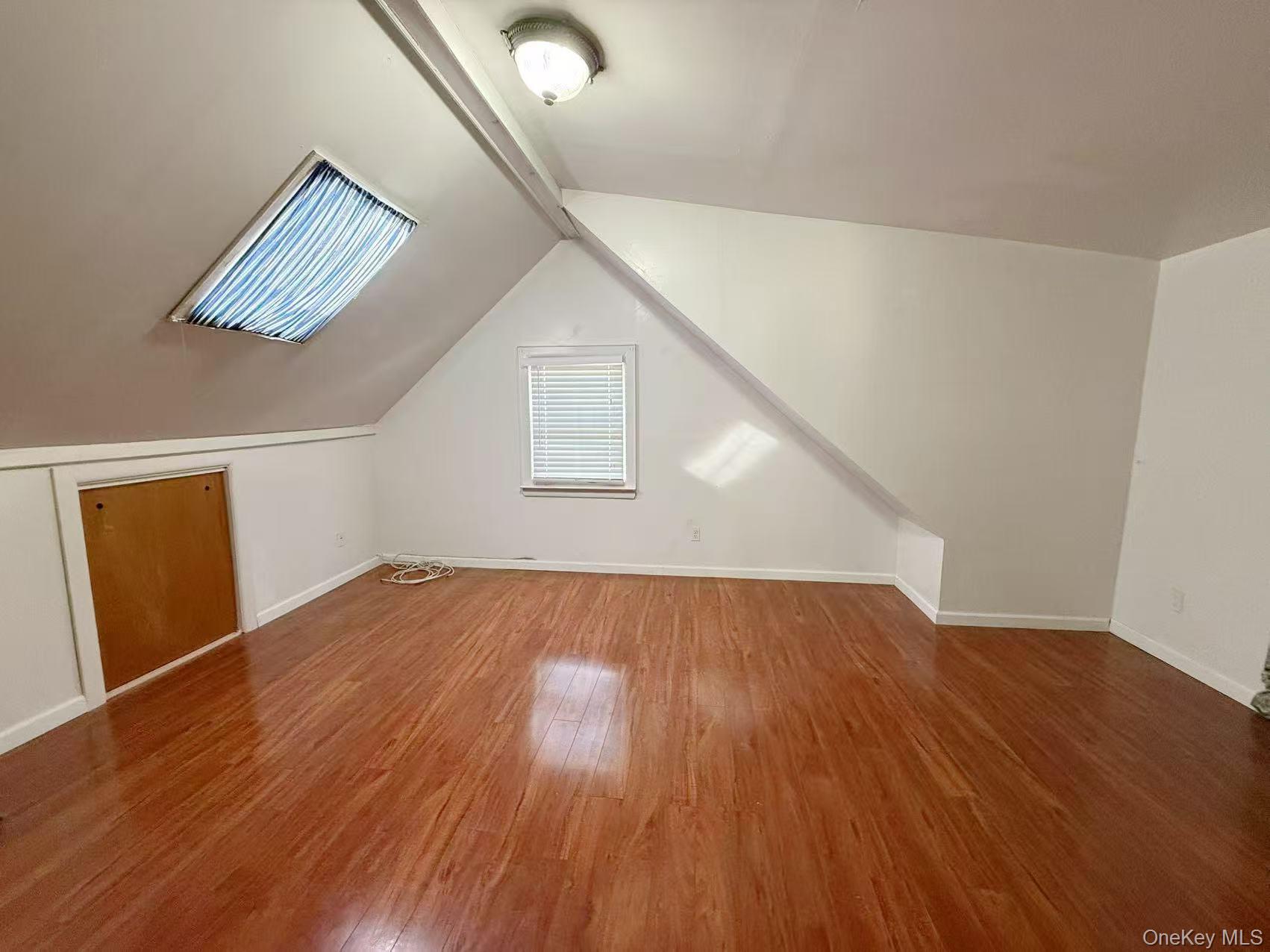 #10 photo, 69 Glenmore Avenue, מחוז נסאו Hempstead , NY 11550