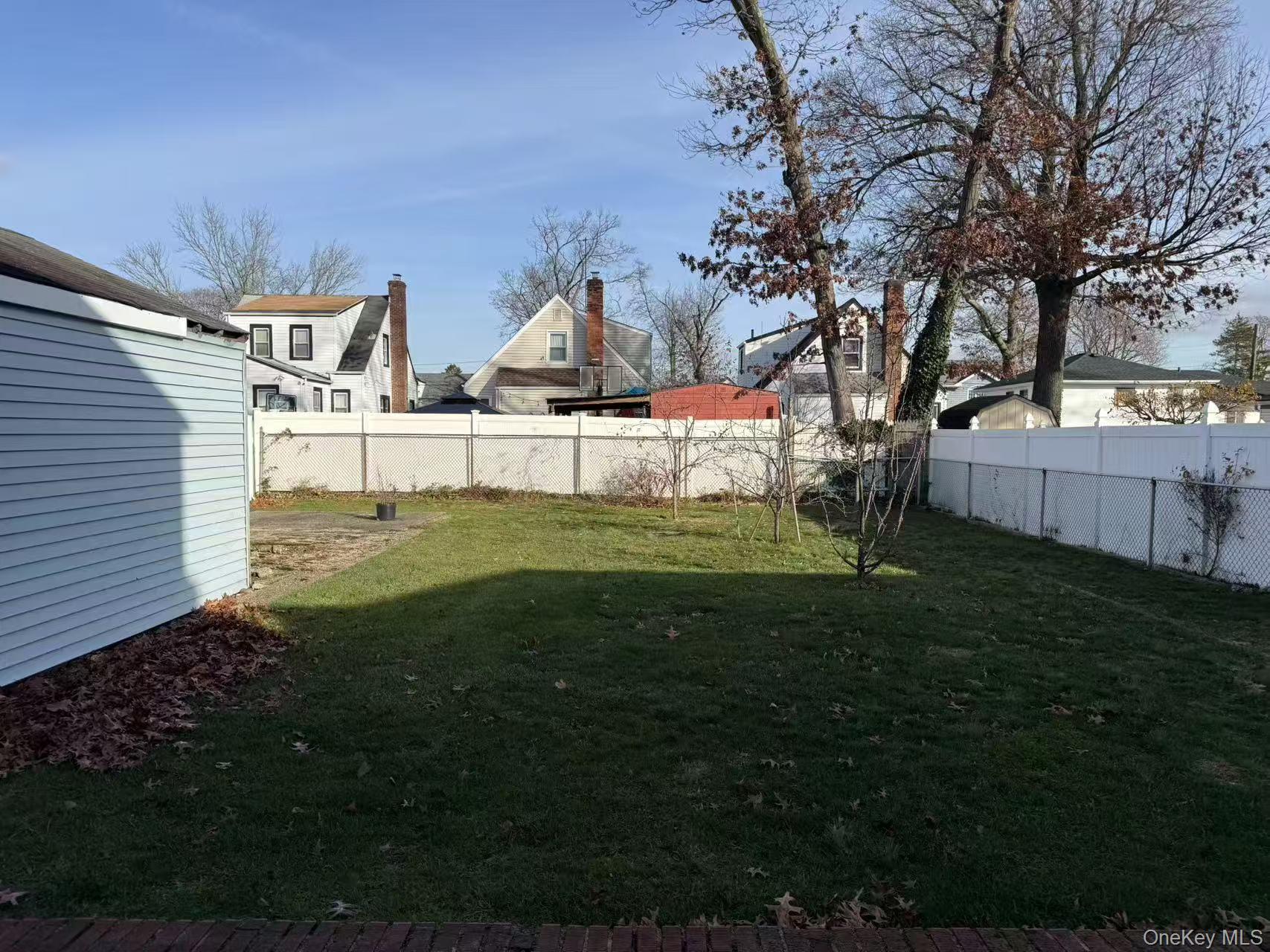 #18 photo, 69 Glenmore Avenue, מחוז נסאו Hempstead , NY 11550