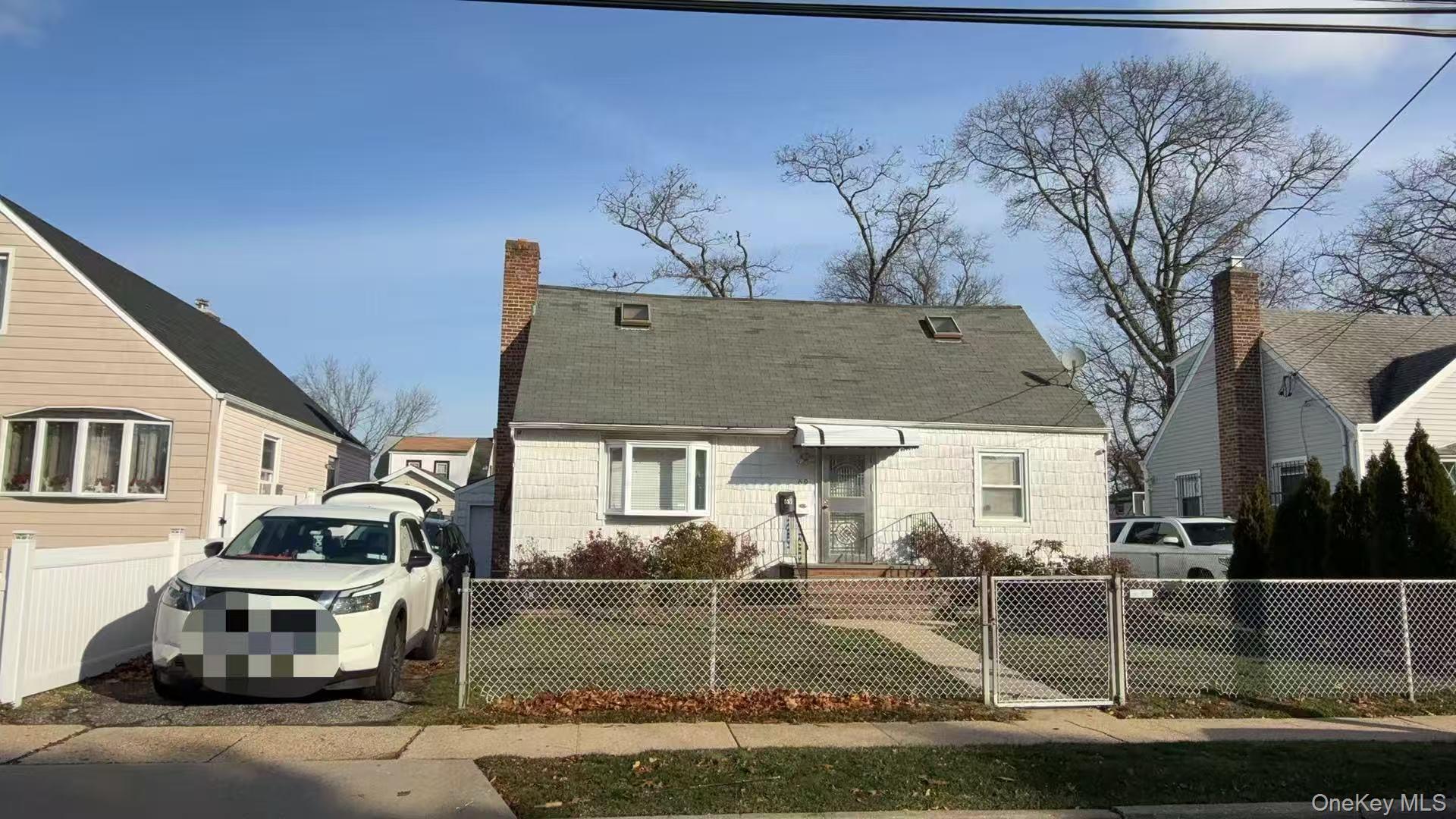 #2 photo, 69 Glenmore Avenue, מחוז נסאו Hempstead , NY 11550