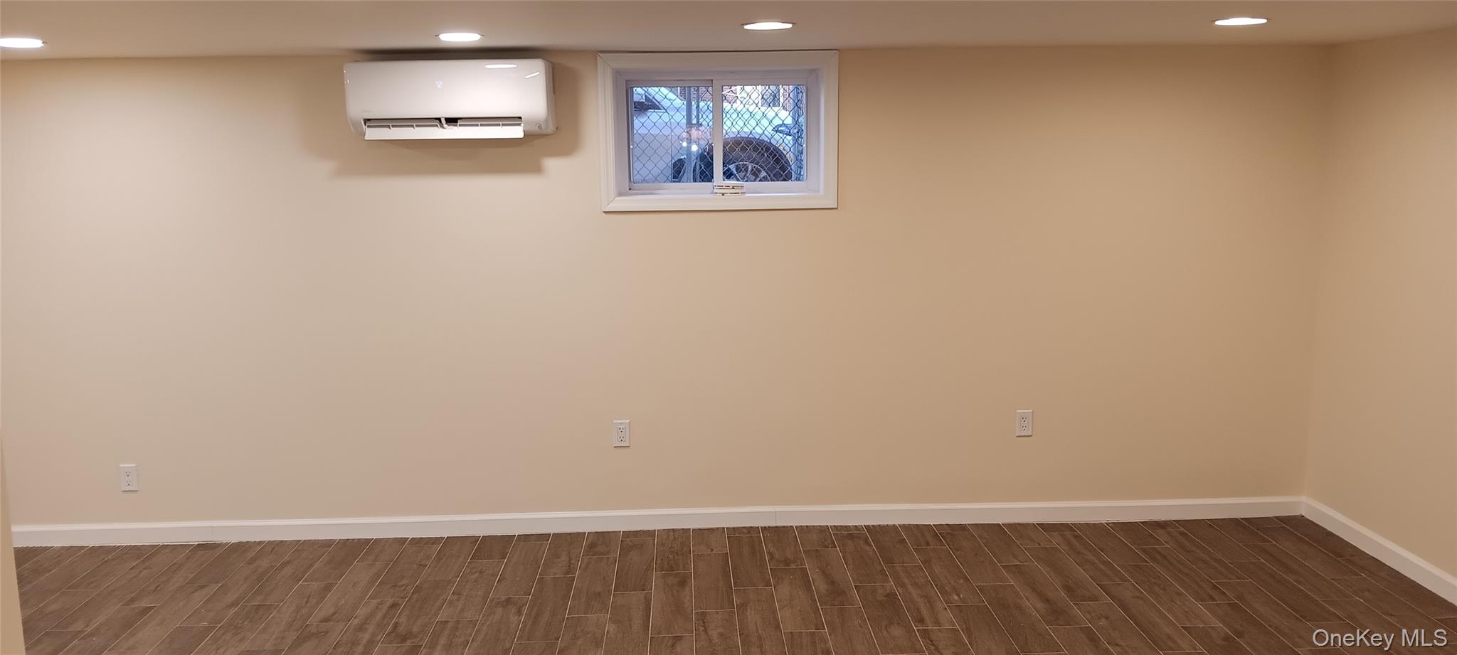 #14 photo, 14149 70th Road, Kew Garden Hills , NY 11367