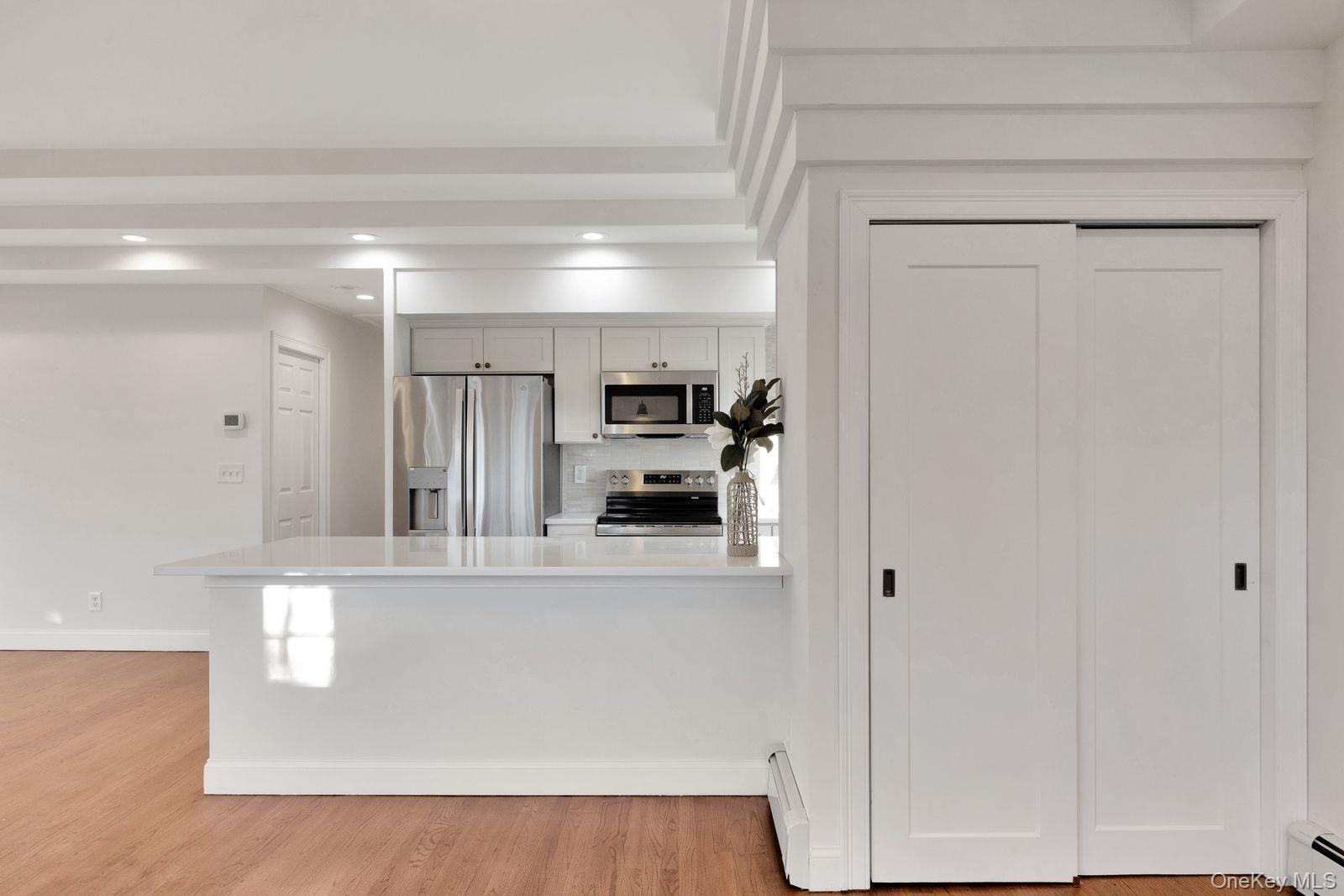 #11 photo, 259 Harrison Avenue, سوفولك Miller Place , NY 11764