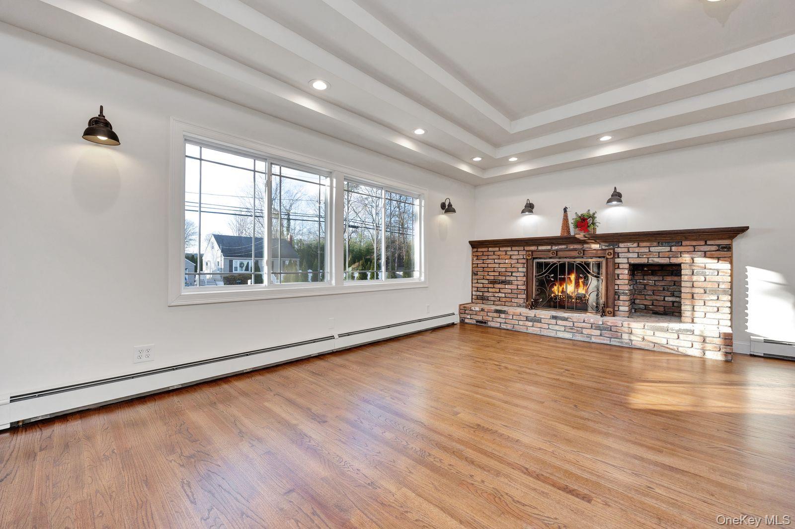 #14 photo, 259 Harrison Avenue, سوفولك Miller Place , NY 11764