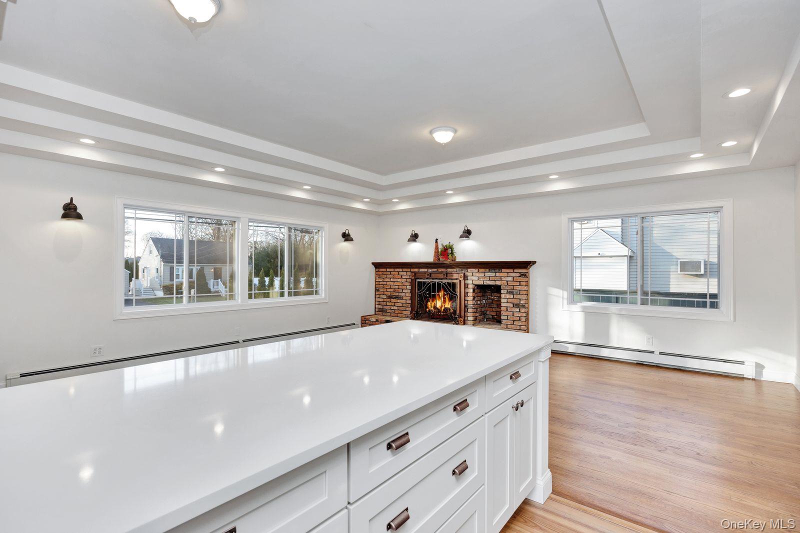 #19 photo, 259 Harrison Avenue, سوفولك Miller Place , NY 11764