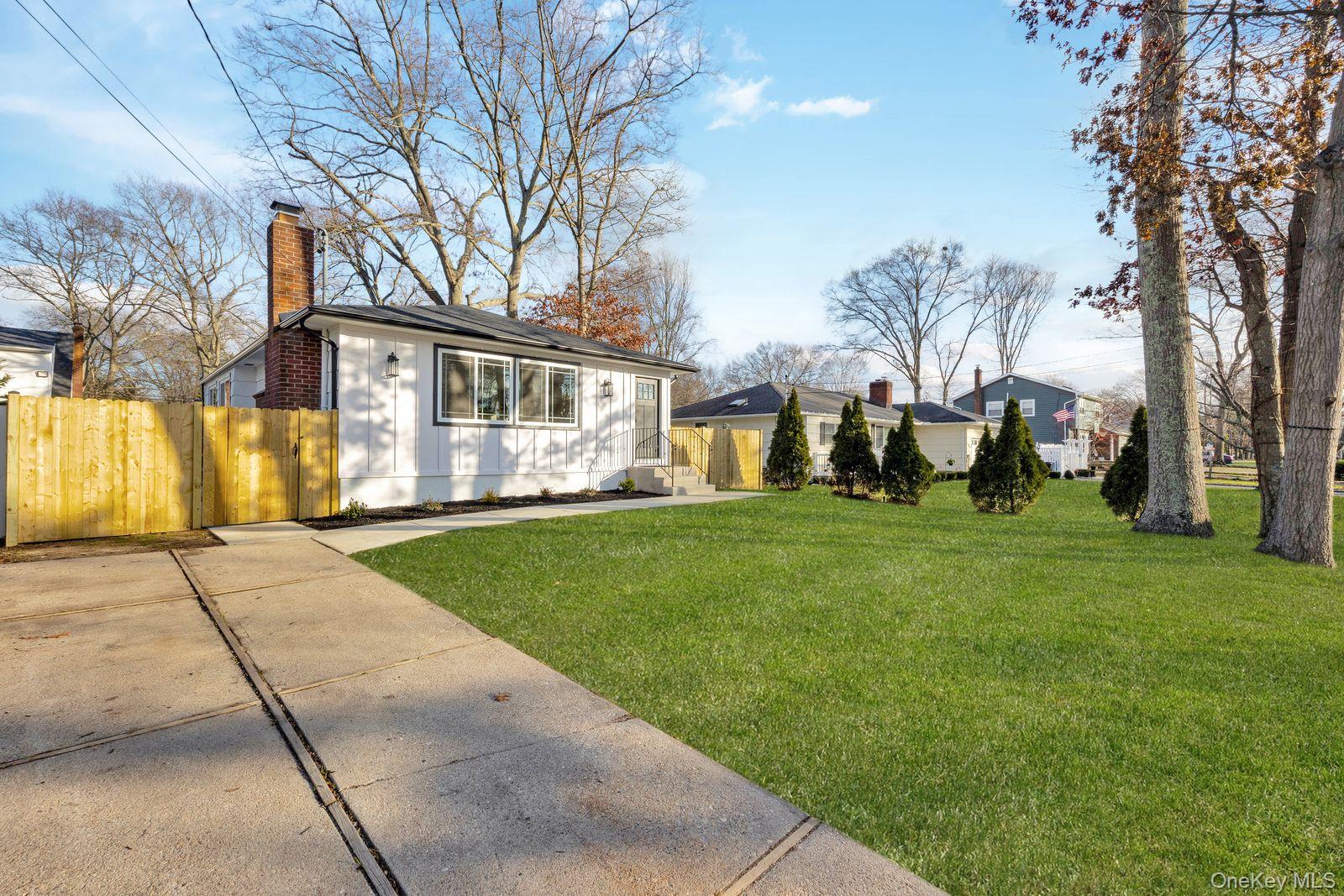 #2 photo, 259 Harrison Avenue, سوفولك Miller Place , NY 11764