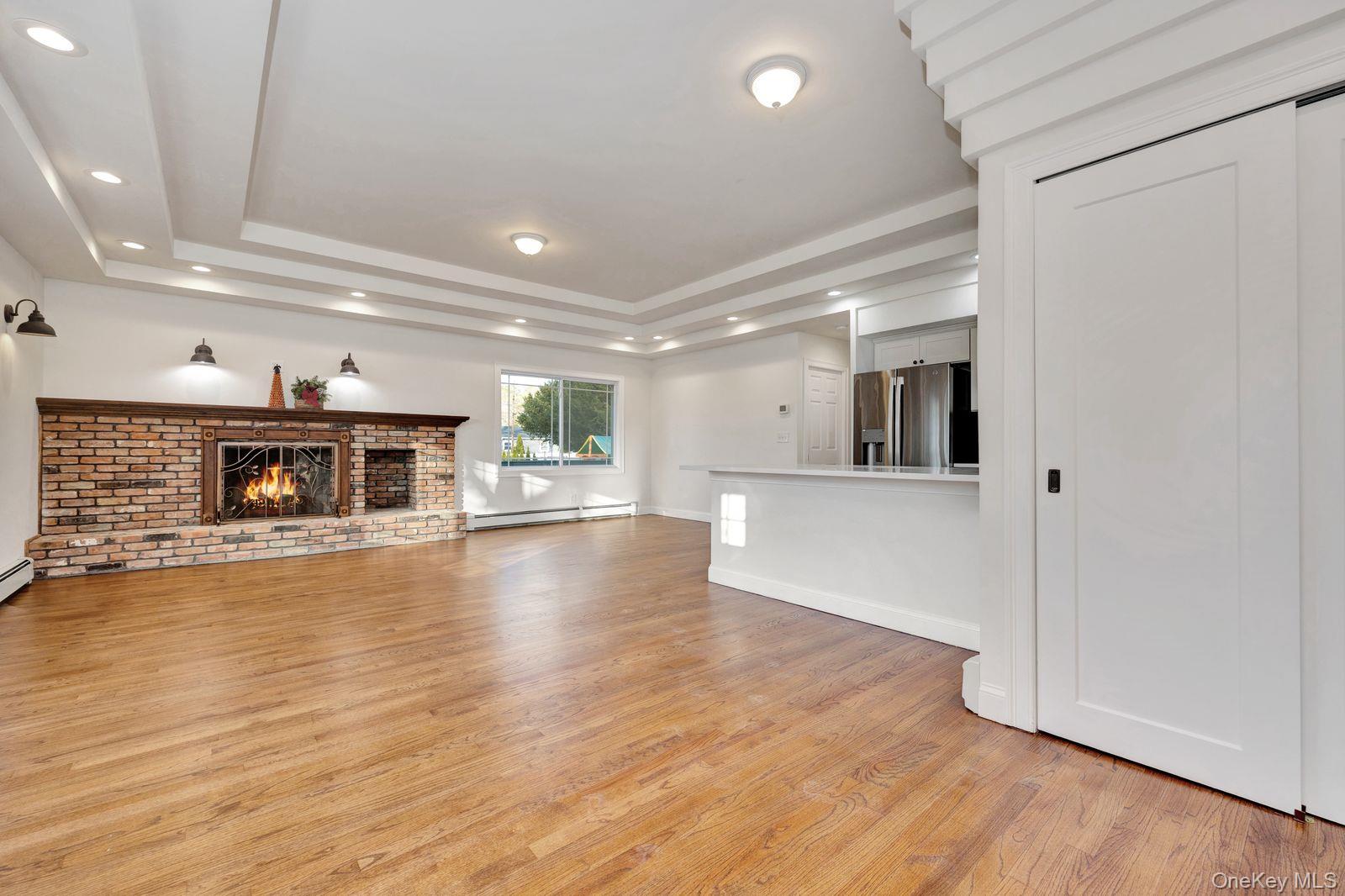 #9 photo, 259 Harrison Avenue, سوفولك Miller Place , NY 11764