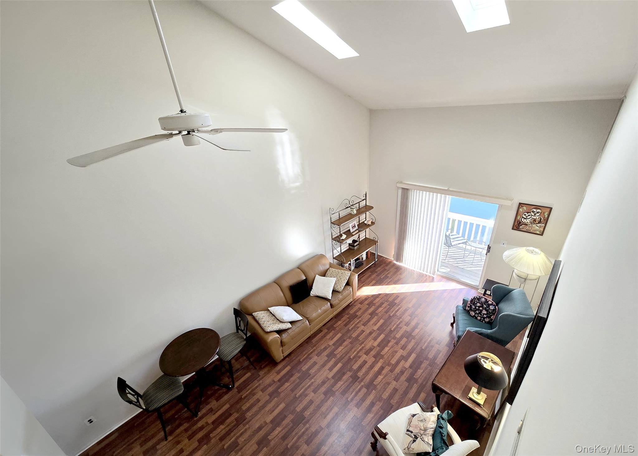 #5 photo, 47 Anchor Street, नासाउ काउंटी Freeport , NY 11520