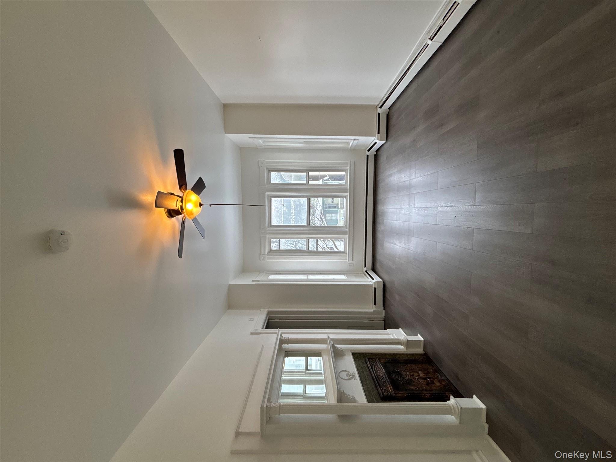 #5 photo, 135 Fifth Avenue, Troy , NY 12180