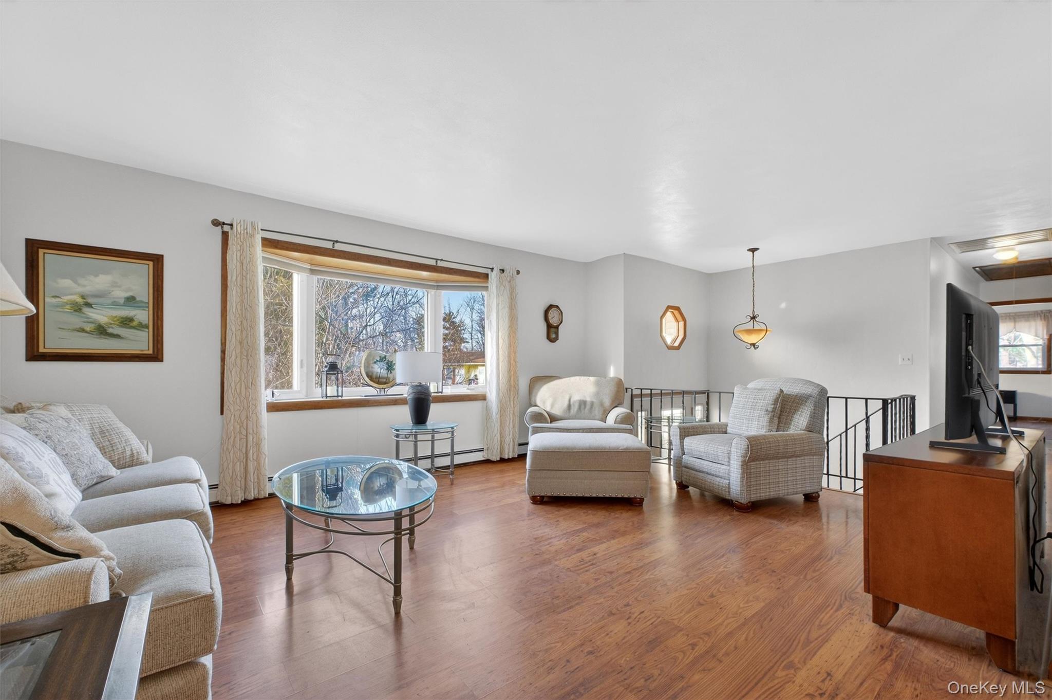 #3 photo, 12 Steinhaus Lane, 뉴욕주 Wappingers Falls , NY 12590