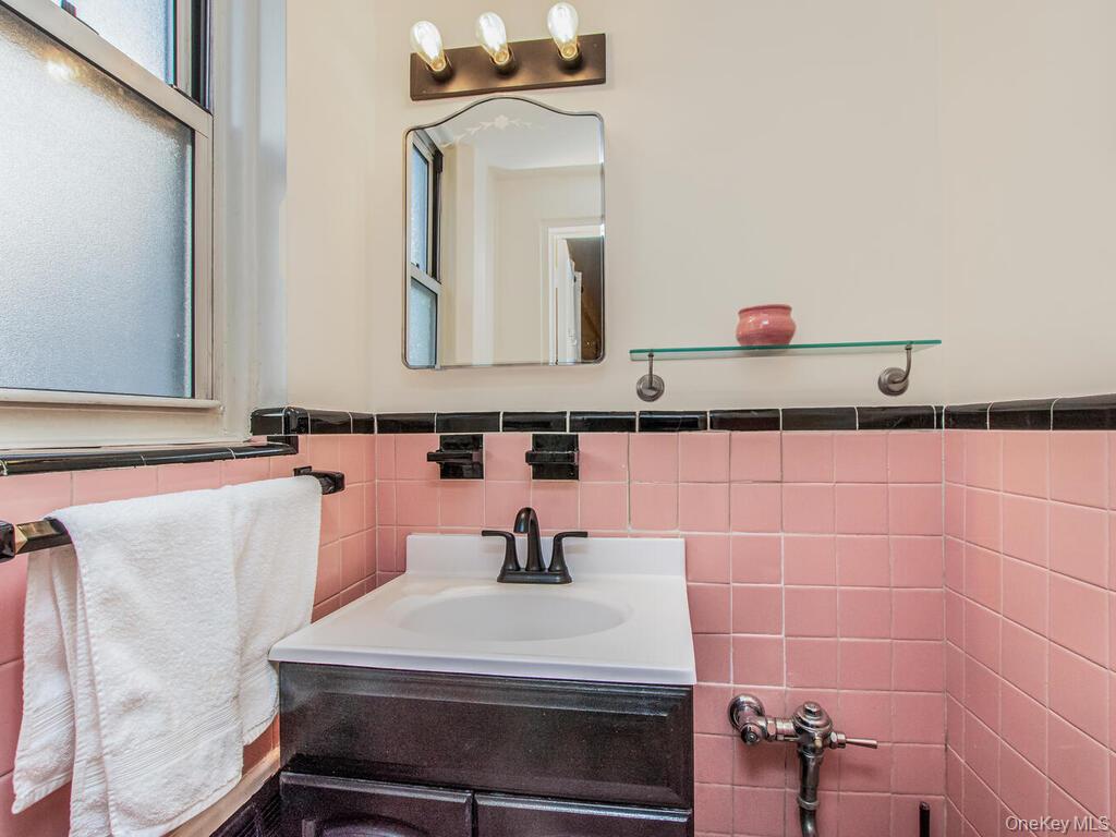 #10 photo, 3725 Henry Hudson Parkway, ब्रोंक्स Bronx , NY 10463