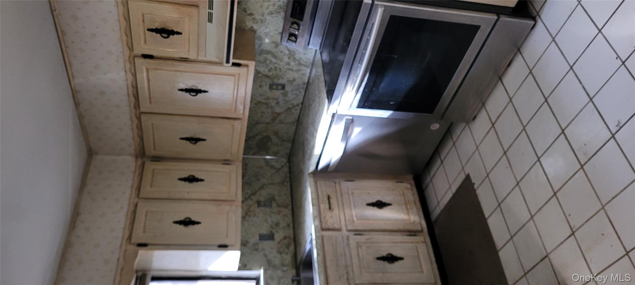 #12 photo, 18 Kent Road, 뉴욕주 Wappingers Falls , NY 12590