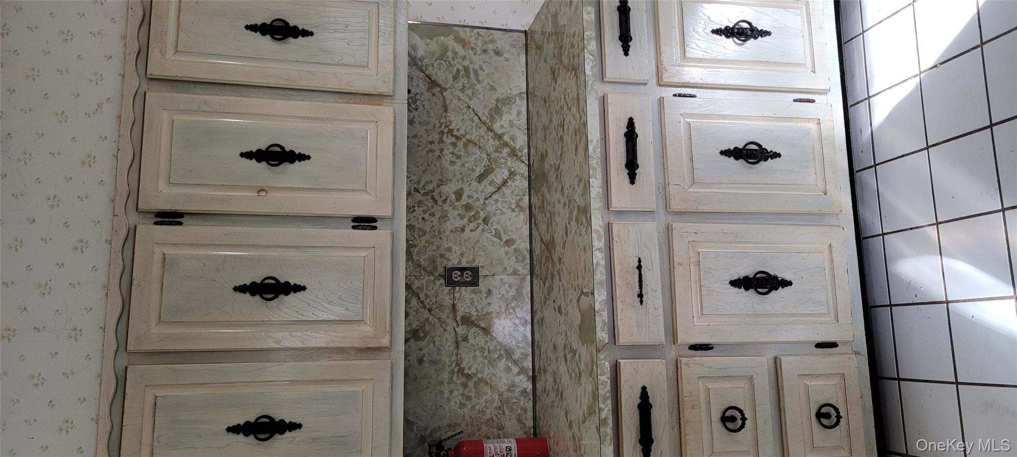 #13 photo, 18 Kent Road, 뉴욕주 Wappingers Falls , NY 12590