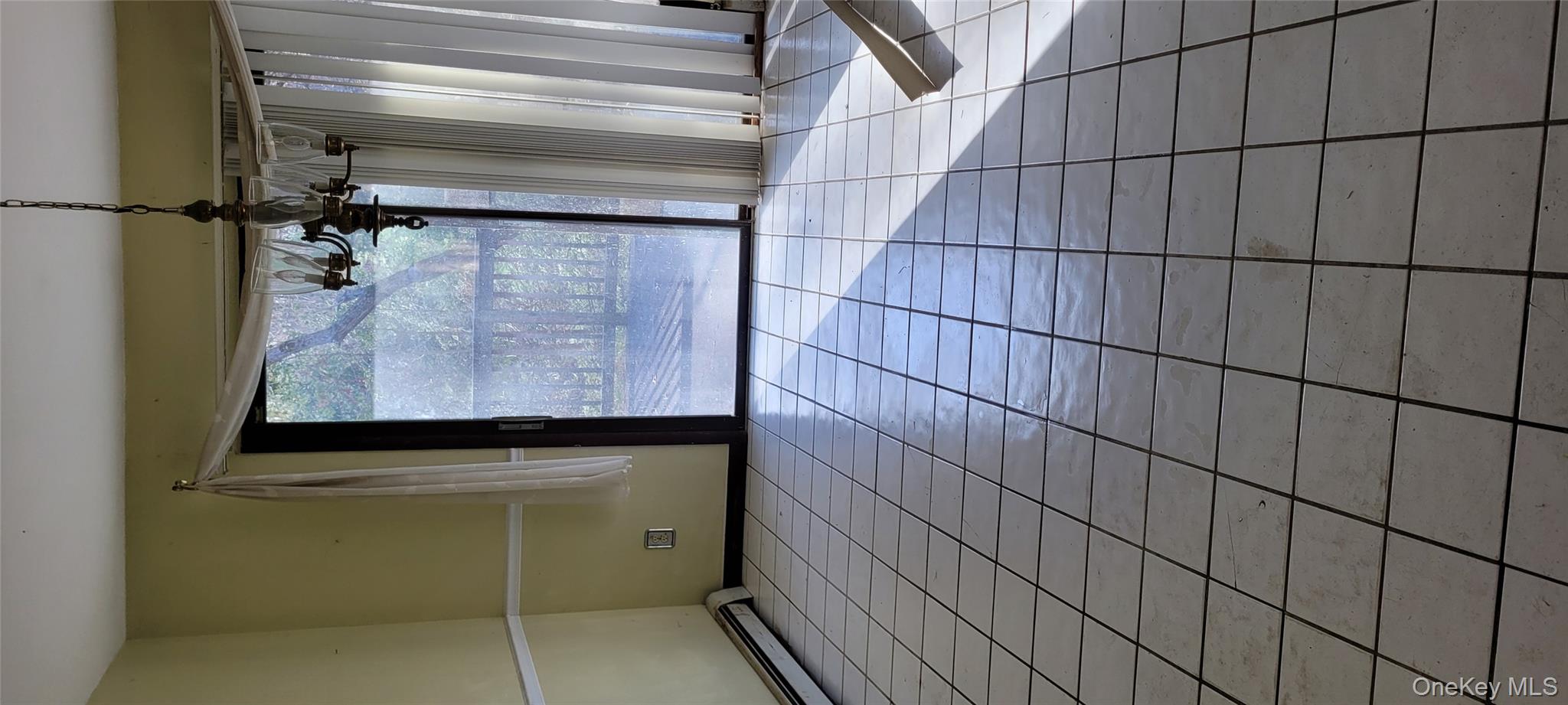 #16 photo, 18 Kent Road, 뉴욕주 Wappingers Falls , NY 12590