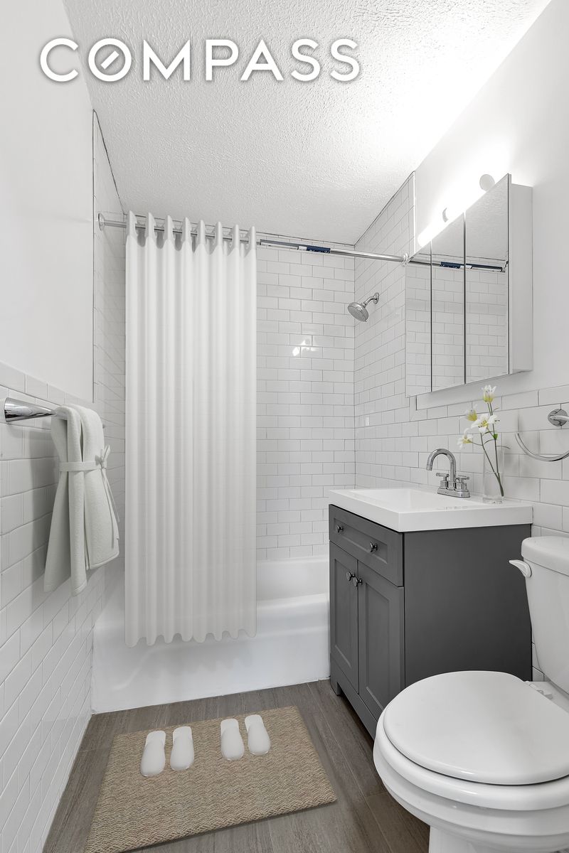 #8 photo, New York City, Manhattanville , NY 10031