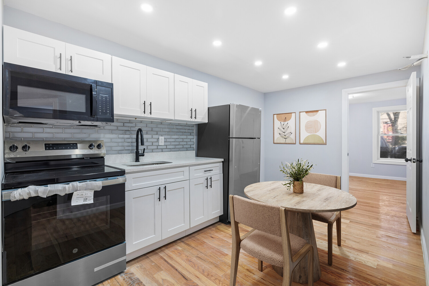 #4 photo, 1998 BERGEN Street, Crown Heights , NY 11233