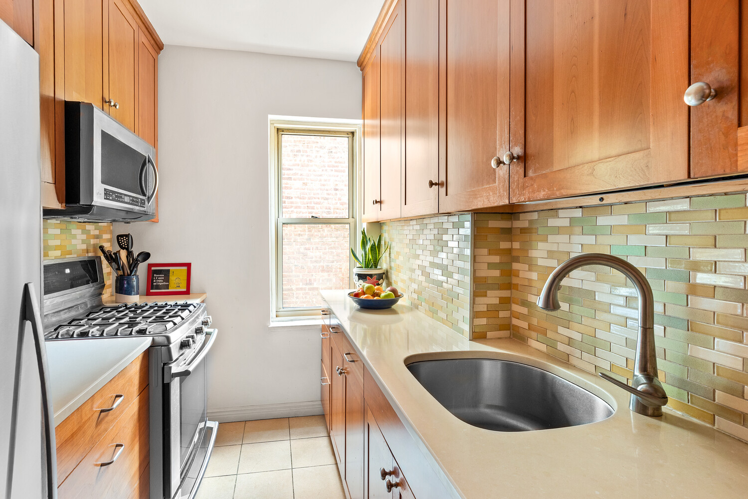 #12 photo, 530 E 90TH Street, Yorkville , NY 10128