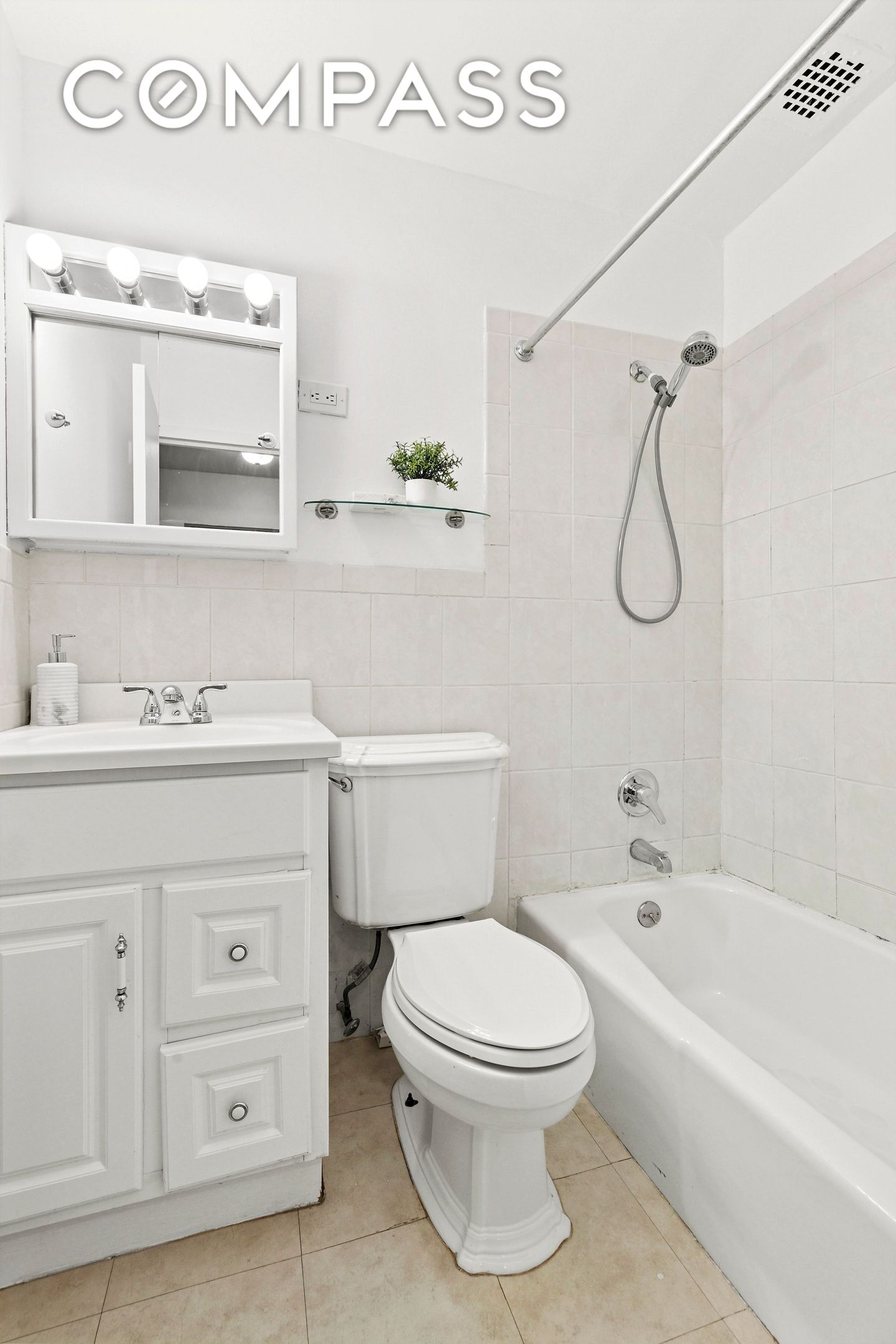 #6 photo, 215 E 24th Street, Kips Bay , NY 10010