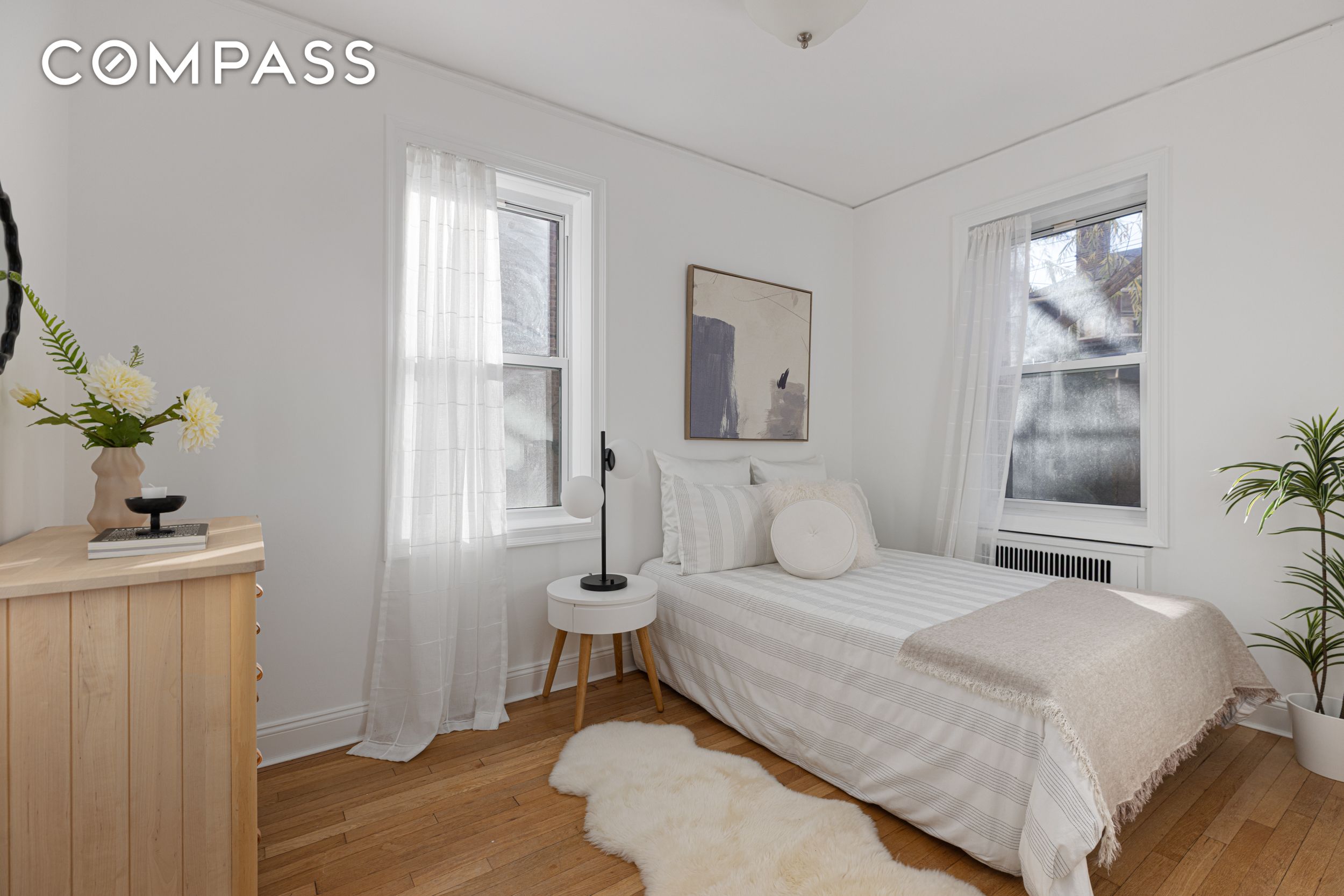 #4 photo, 280 Ocean Parkway, Kensington , NY 11218