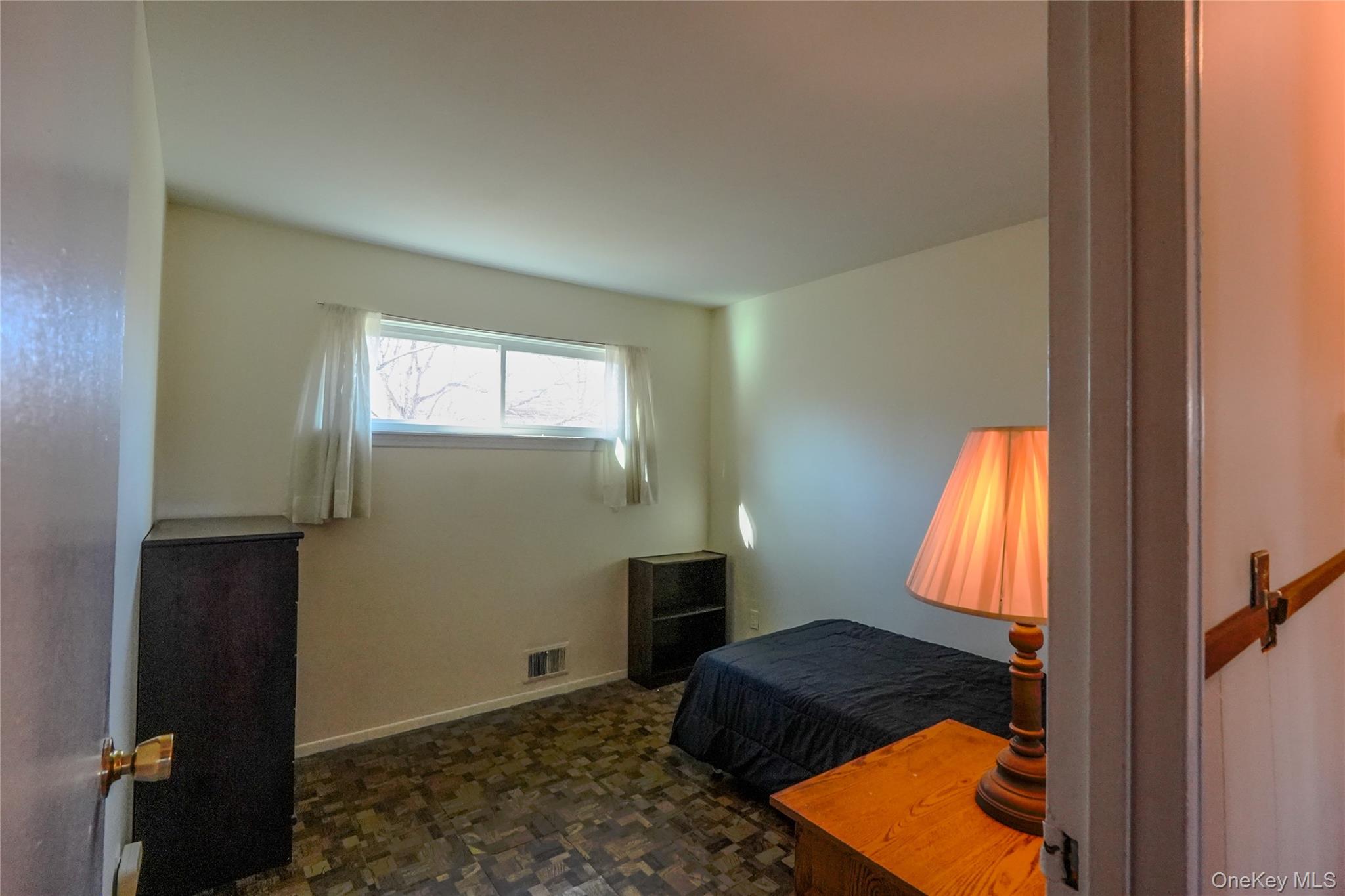 #15 photo, 170 Sugarwood Lane, מחוז סאפוק Central Islip , NY 11722