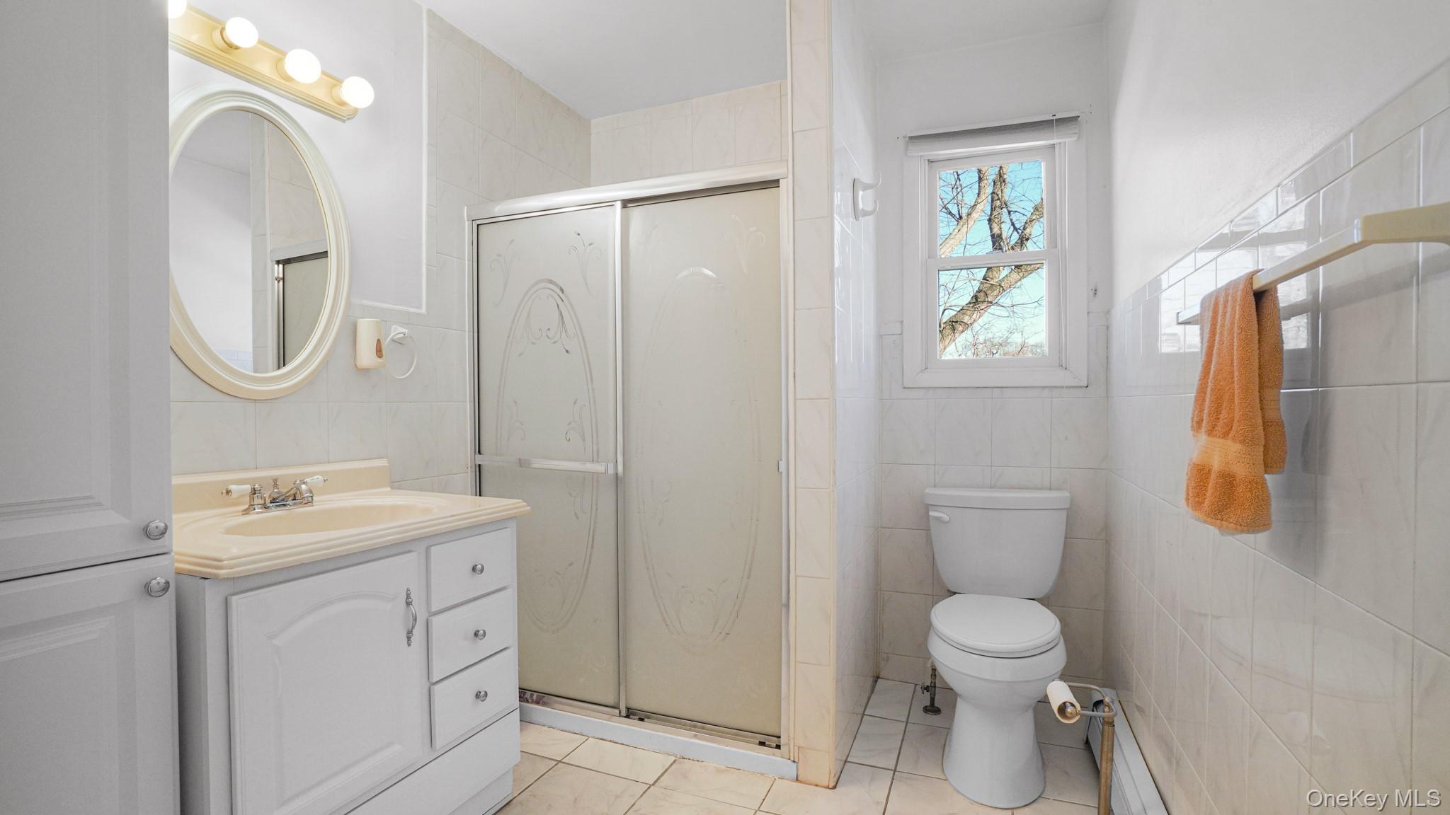 #18 photo, 197 W 5th Street, Deer Park , NY 11729