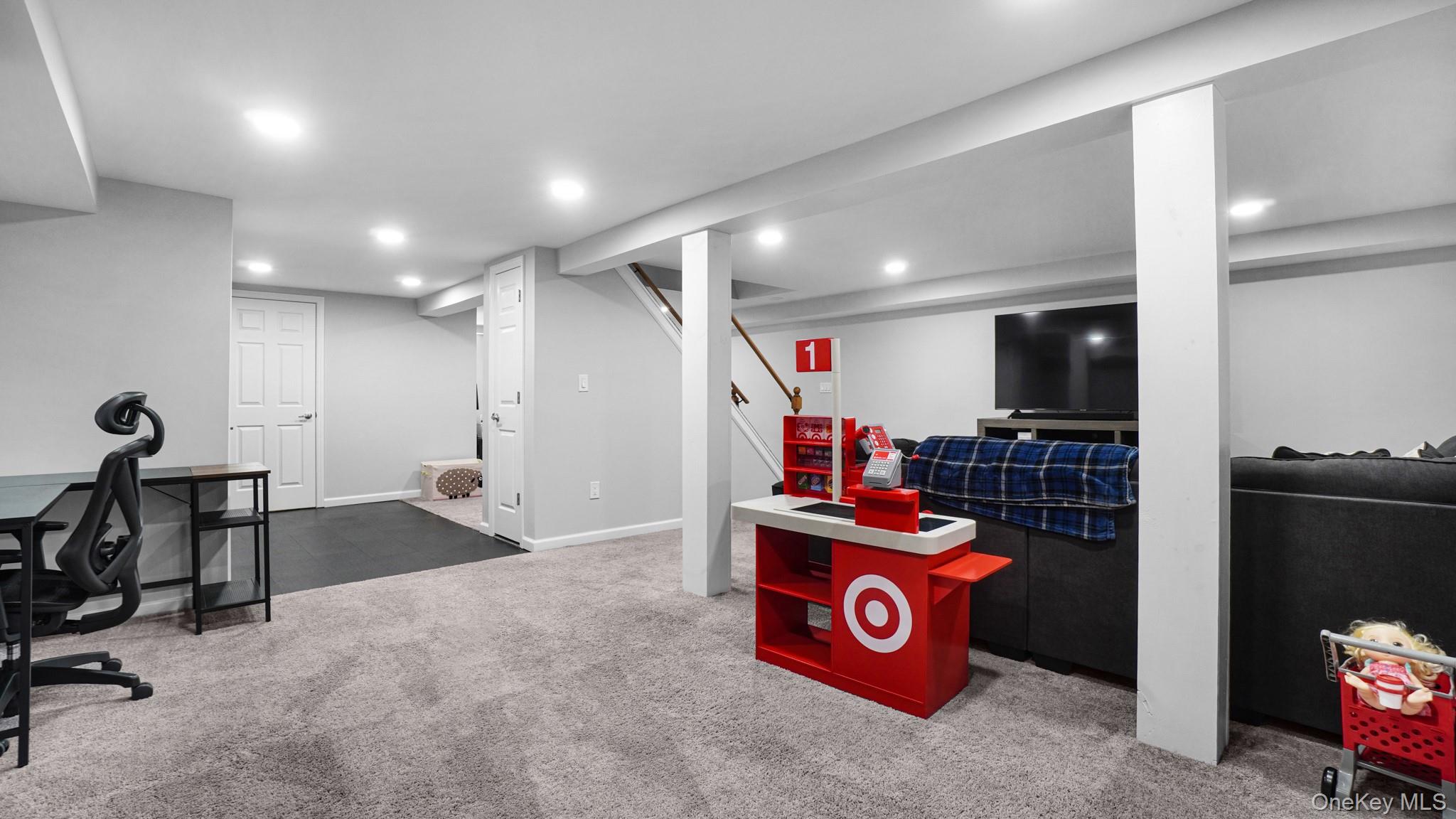 #20 photo, 197 W 5th Street, Deer Park , NY 11729