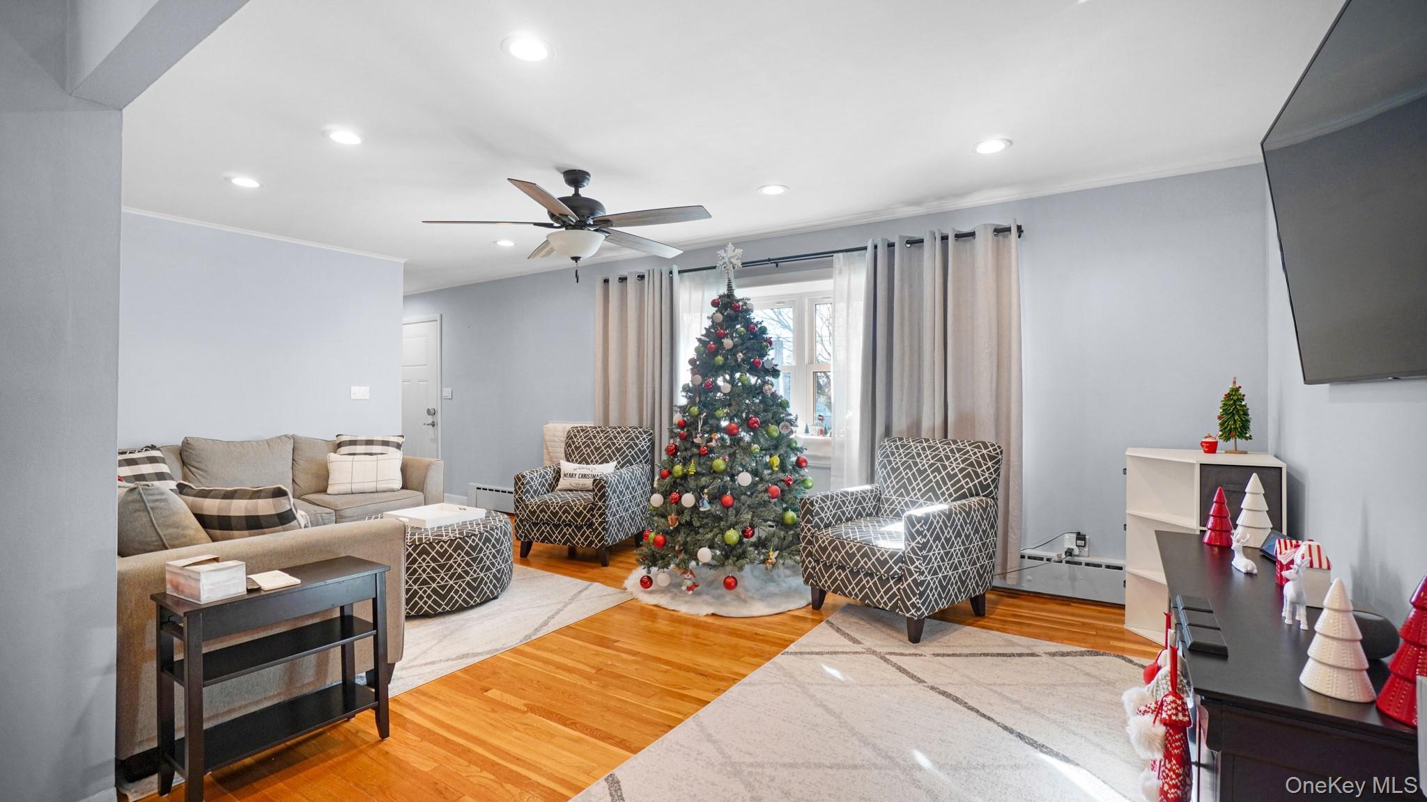 #4 photo, 197 W 5th Street, Deer Park , NY 11729