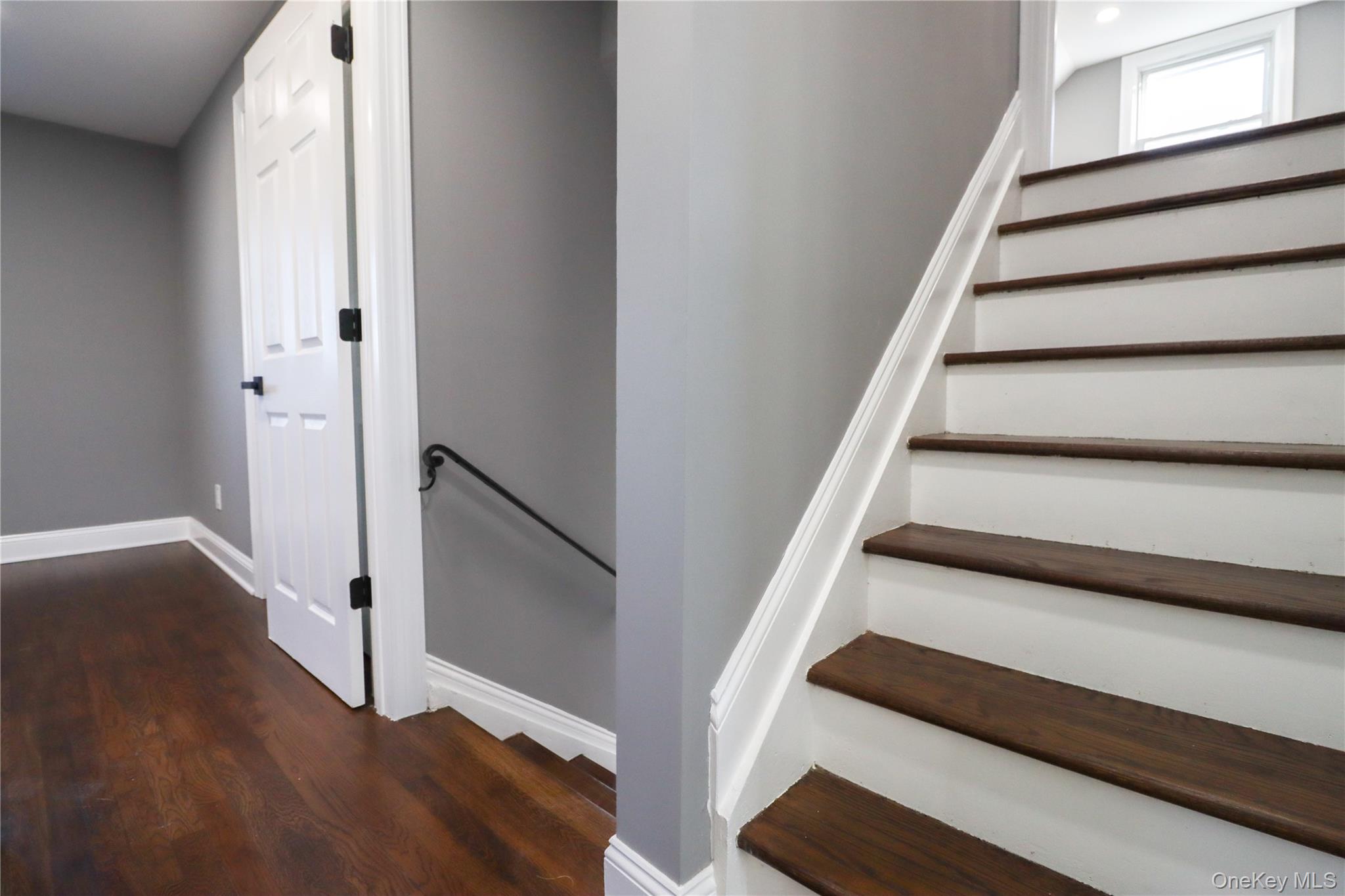 #10 photo, 14a Earl Place, Amity Harbor , NY 11701