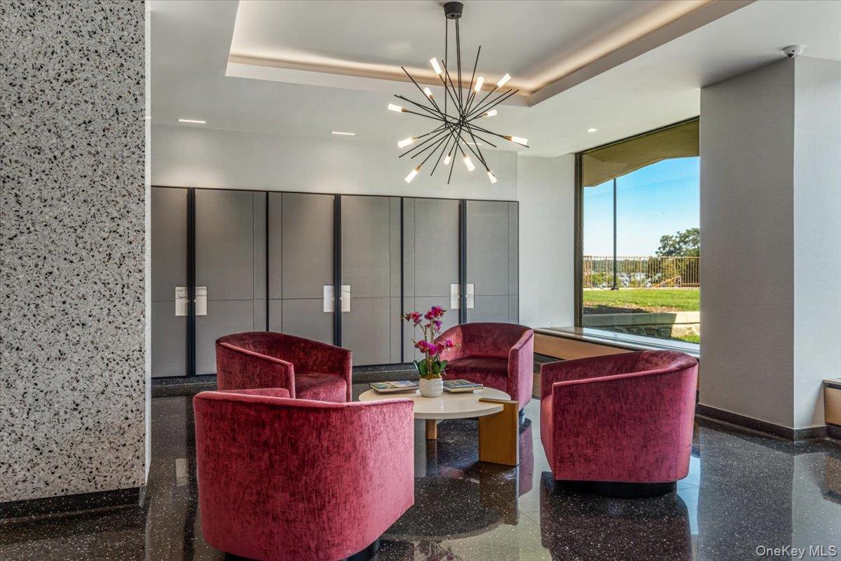 #16 photo, 17-85 215 Street, Куинс ‖ Bayside , NY 11360