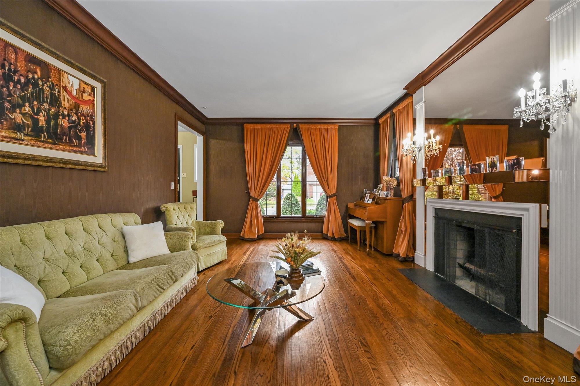 #5 photo, 135-34 78th Drive, קווינס Kew Garden Hills , NY 11367