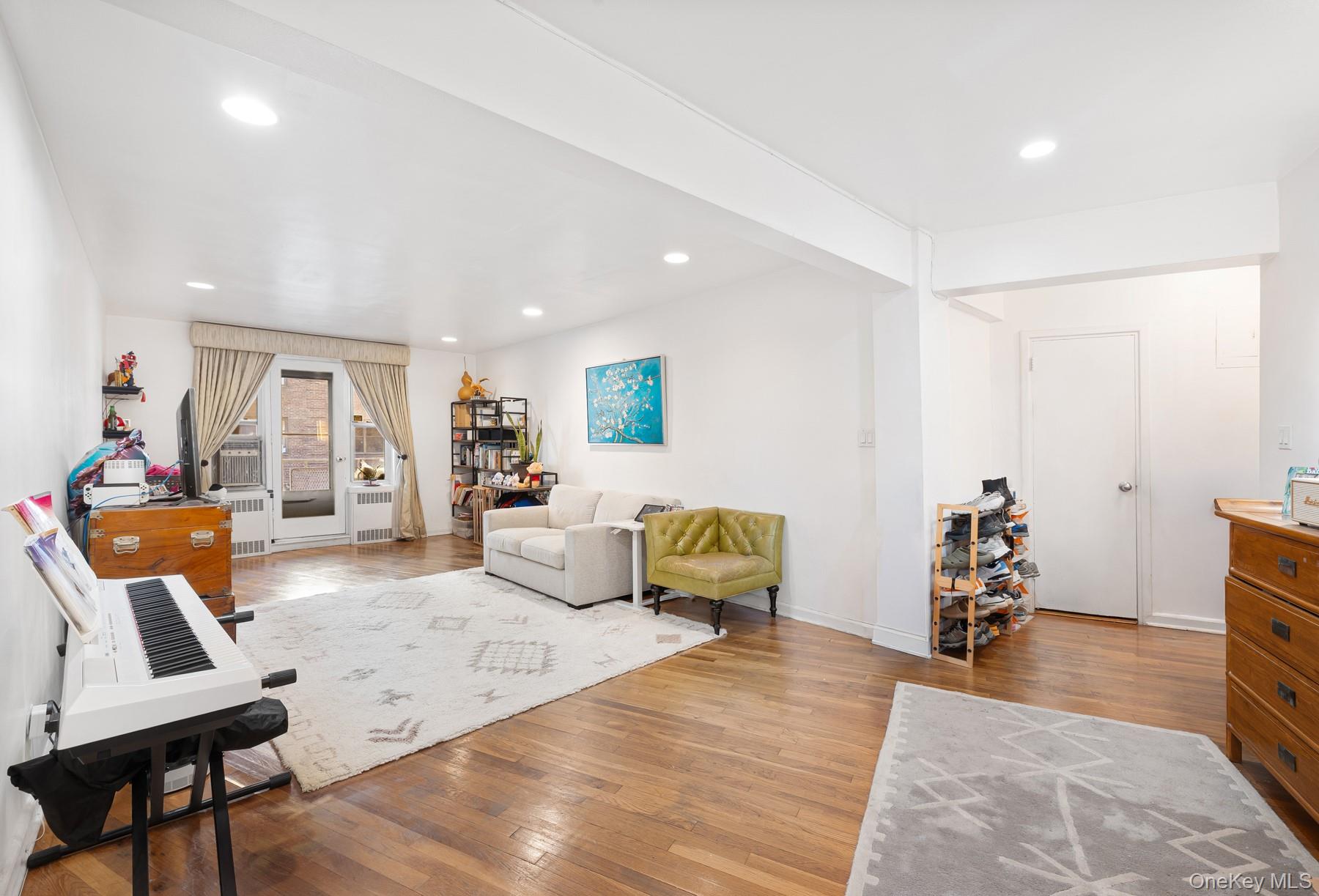 #3 photo, 104-20 68th Drive, Forest Hills , NY 11375