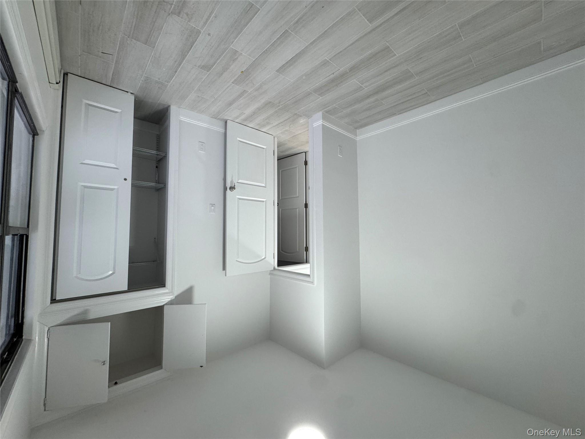 #9 photo, 102-01 Northern Boulevard, Corona , NY 11368