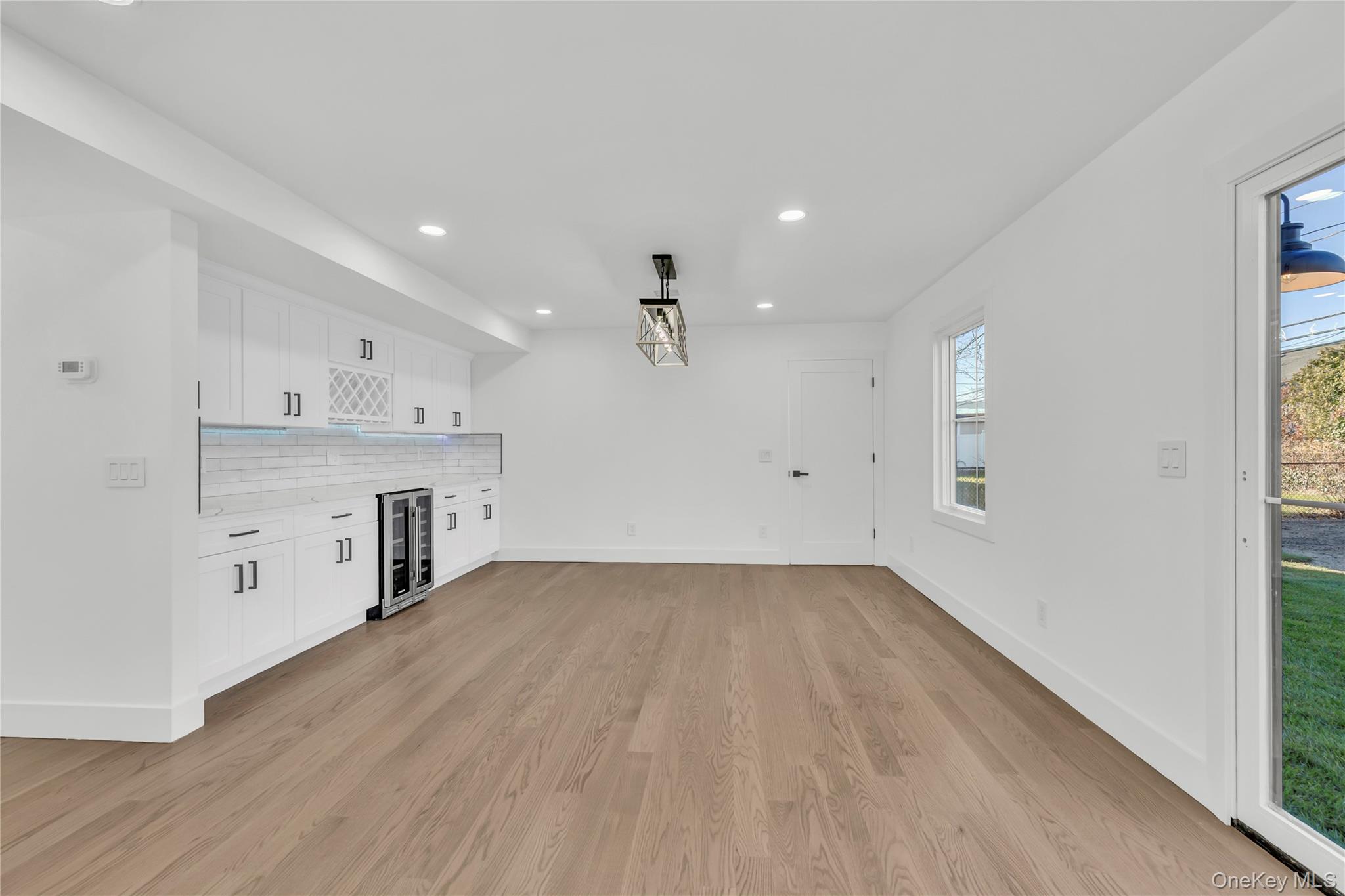 #16 photo, 24 Rim Lane, Hicksville , NY 11801