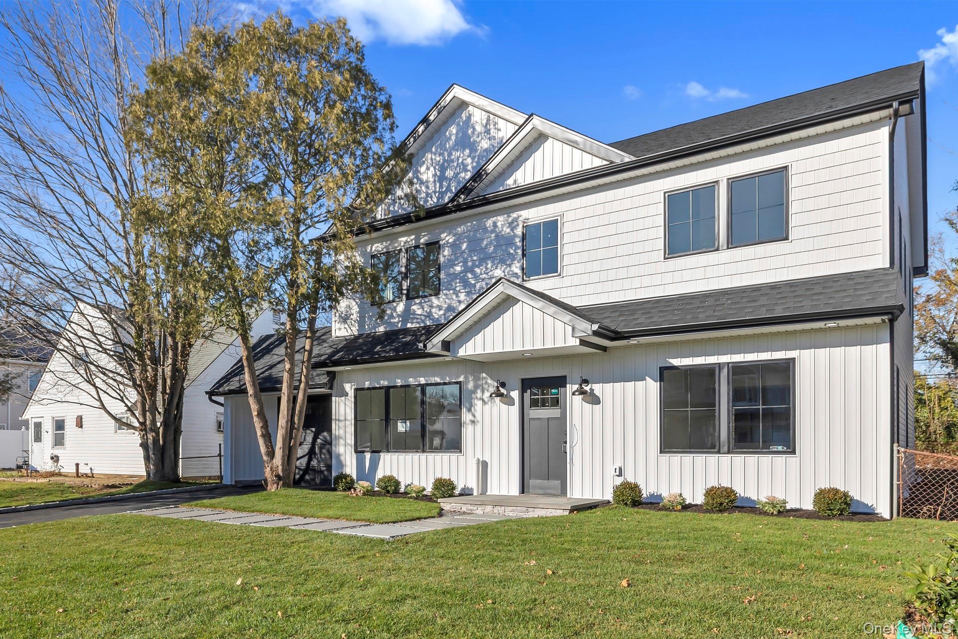 #2 photo, 24 Rim Lane, Hicksville , NY 11801