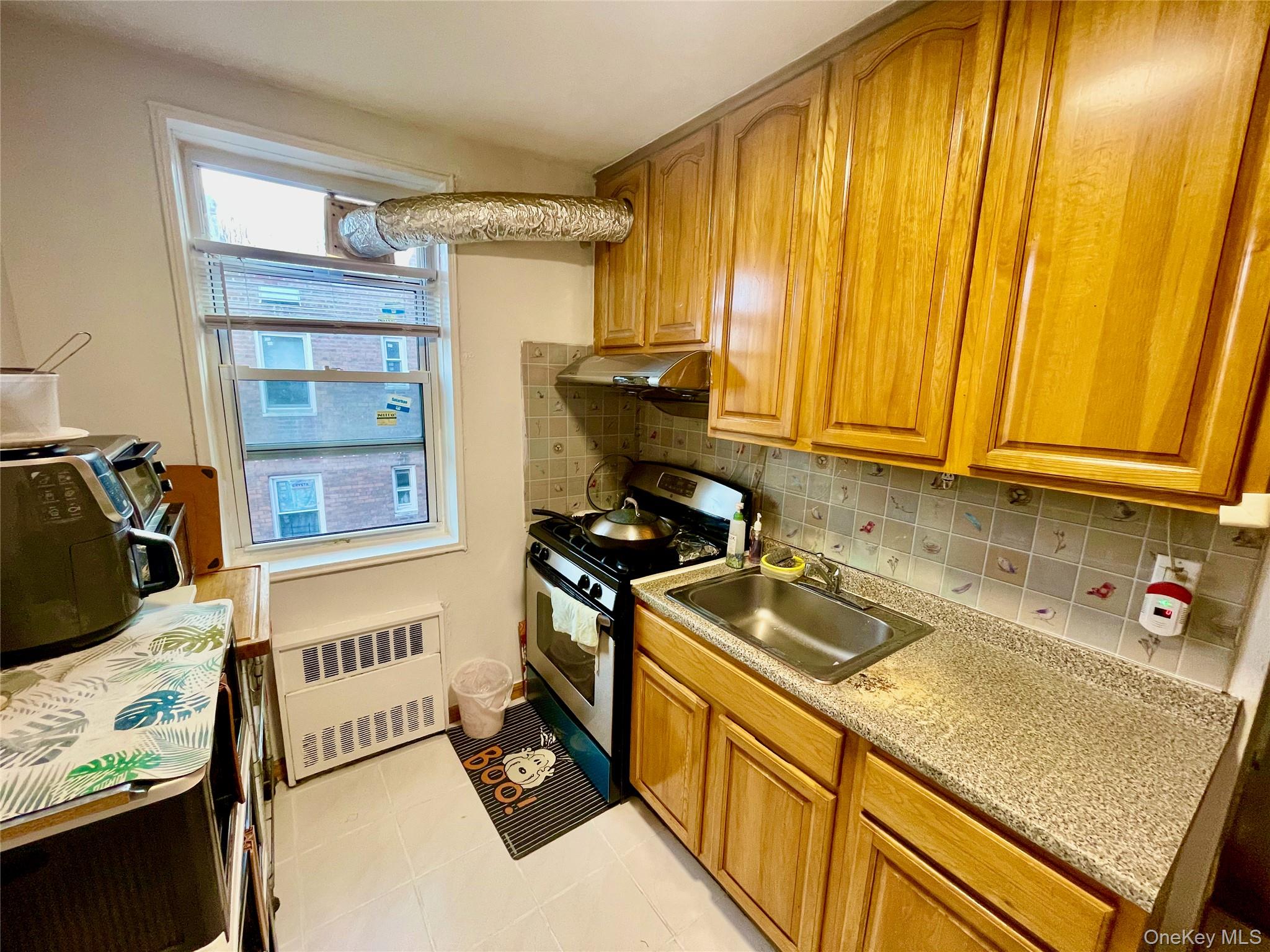 #12 photo, 143-40 41st Ave 143-40 41st Avenue, Куинс ‖ Flushing , NY 11355