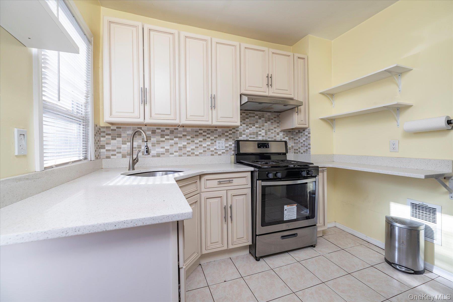 #12 photo, 127-20 107th Avenue, Richmond Hill S. , NY 11419