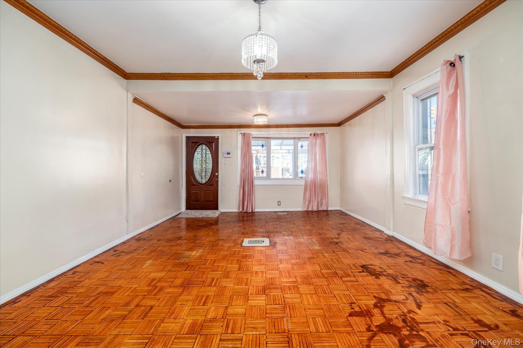 #5 photo, 127-20 107th Avenue, Richmond Hill S. , NY 11419