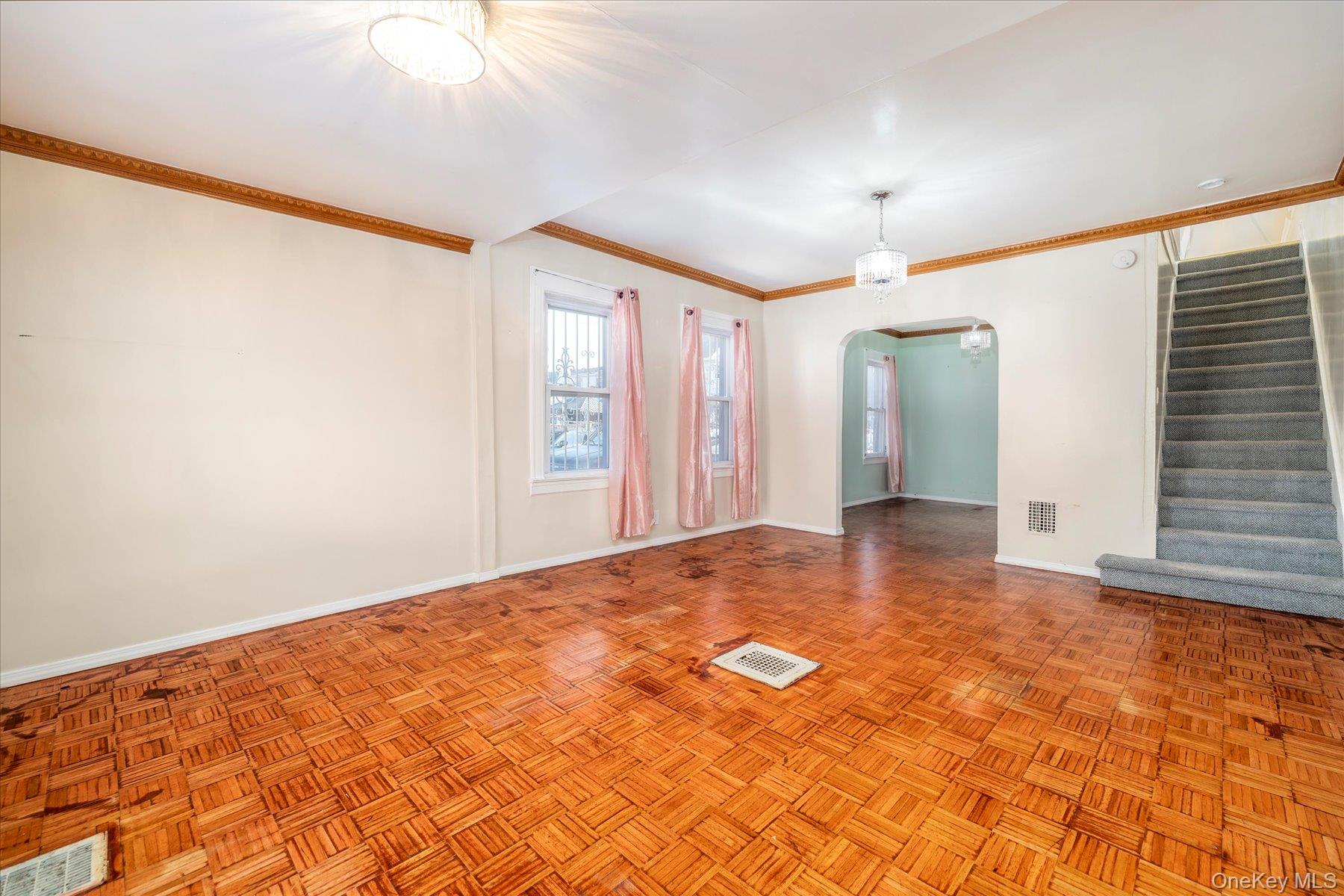 #8 photo, 127-20 107th Avenue, Richmond Hill S. , NY 11419