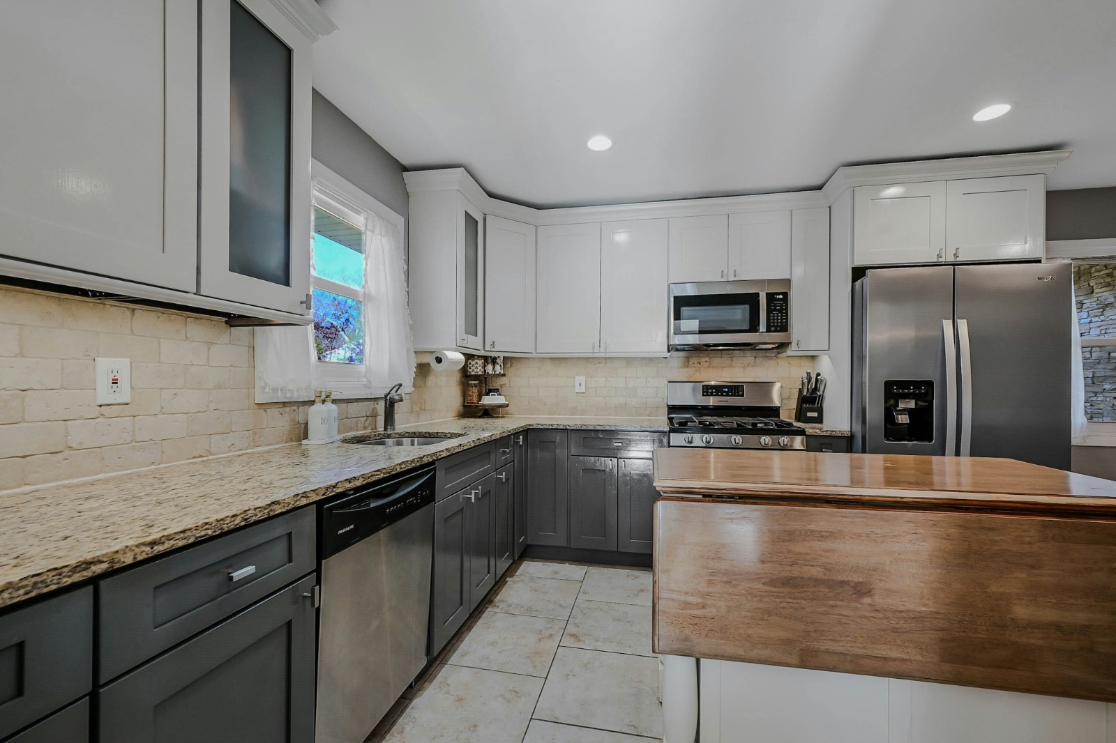 #15 photo, 4 Park Road, 롱 아일랜드 Rocky Point , NY 11778