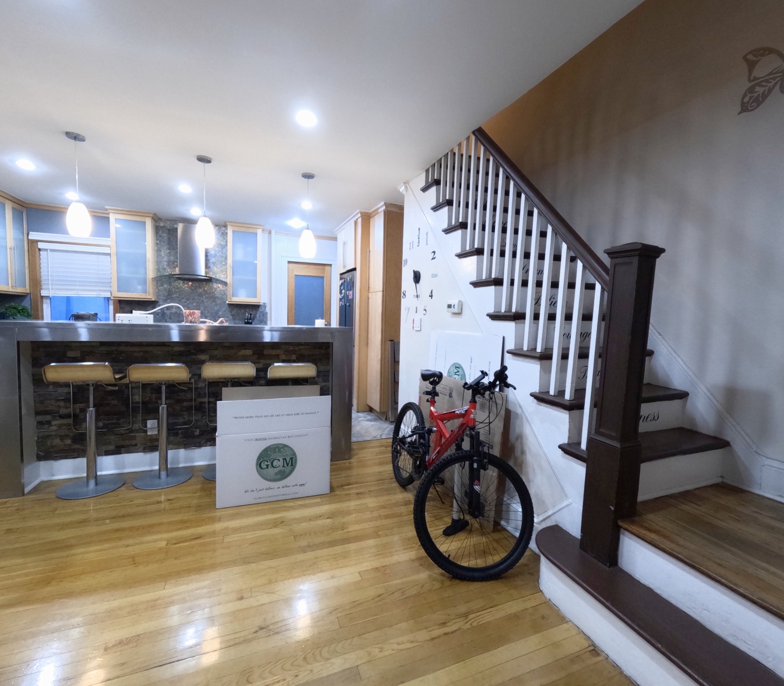 #11 photo, 20-45 31st Street, Astoria , NY 11105