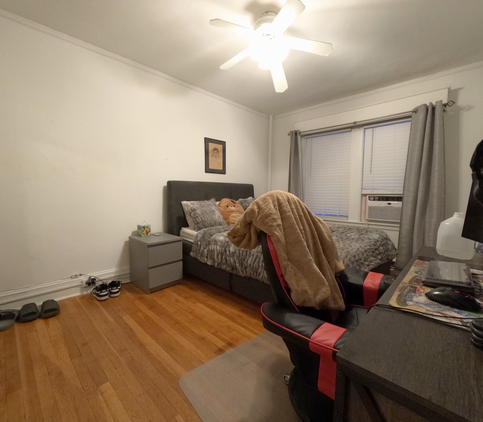 #16 photo, 20-45 31st Street, Astoria , NY 11105