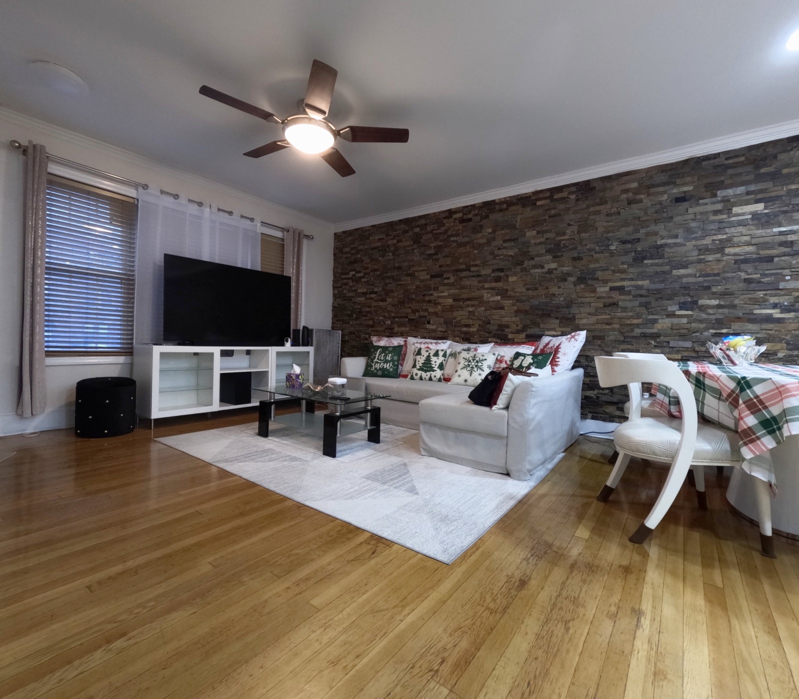 #2 photo, 20-45 31st Street, Astoria , NY 11105