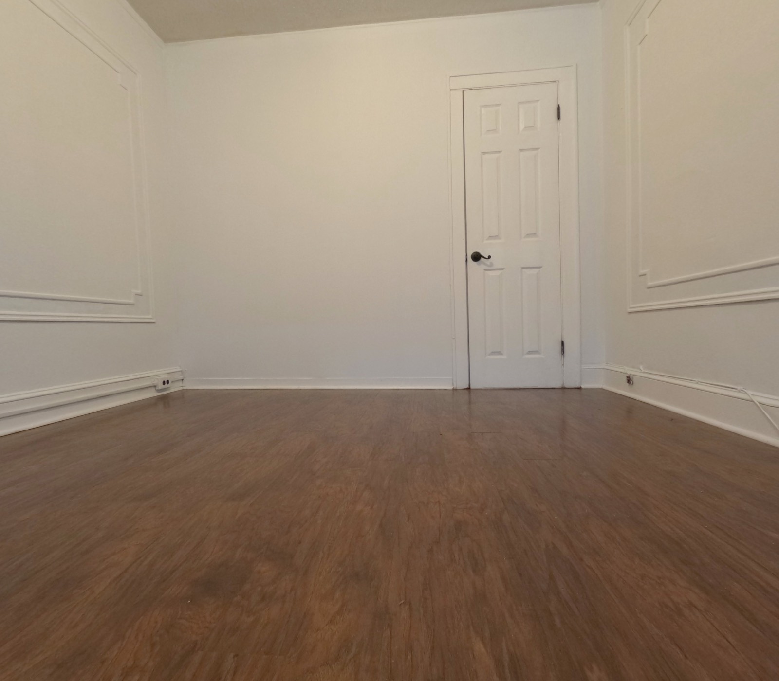 #26 photo, 20-45 31st Street, Astoria , NY 11105