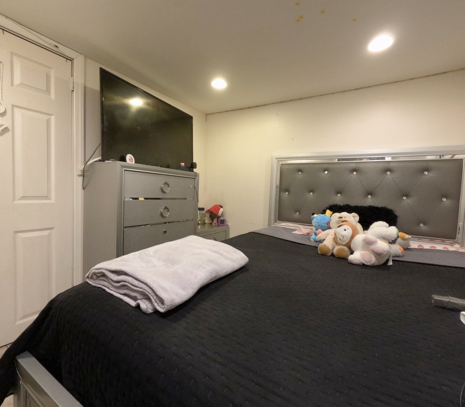 #34 photo, 20-45 31st Street, Astoria , NY 11105