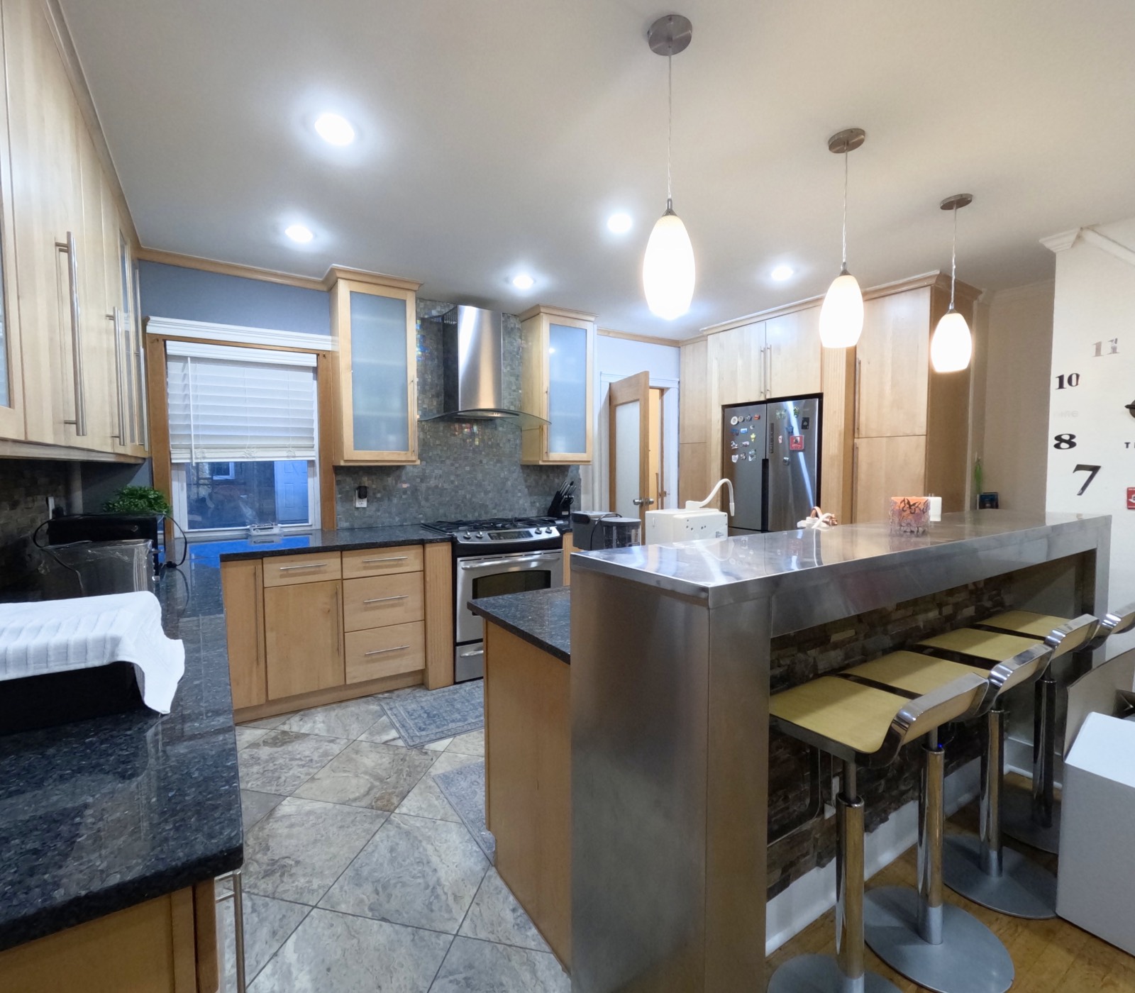 #7 photo, 20-45 31st Street, Astoria , NY 11105