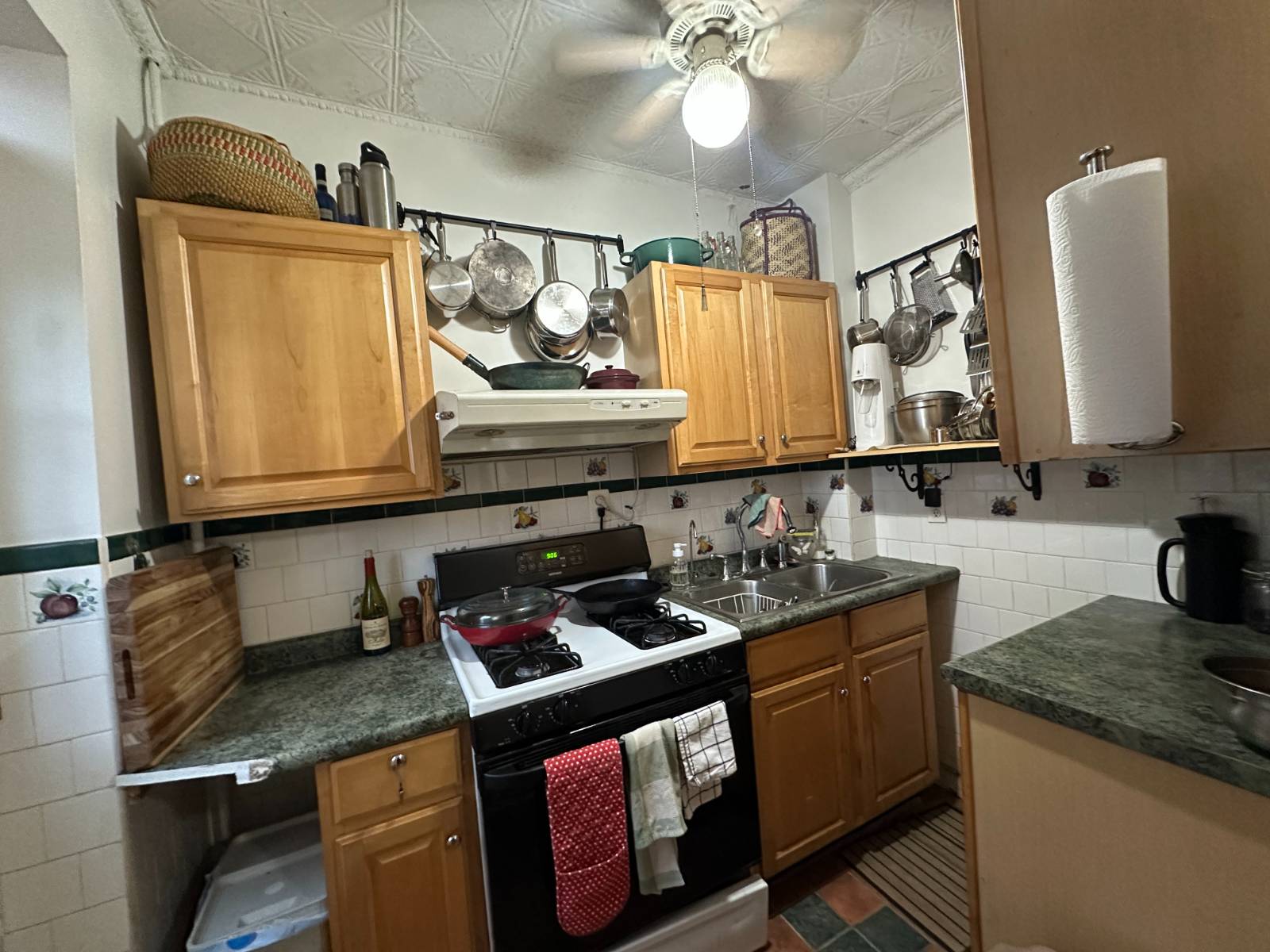 #2 photo, 374 Columbia Street, #3, הברונקס Red Hook , NY 11231