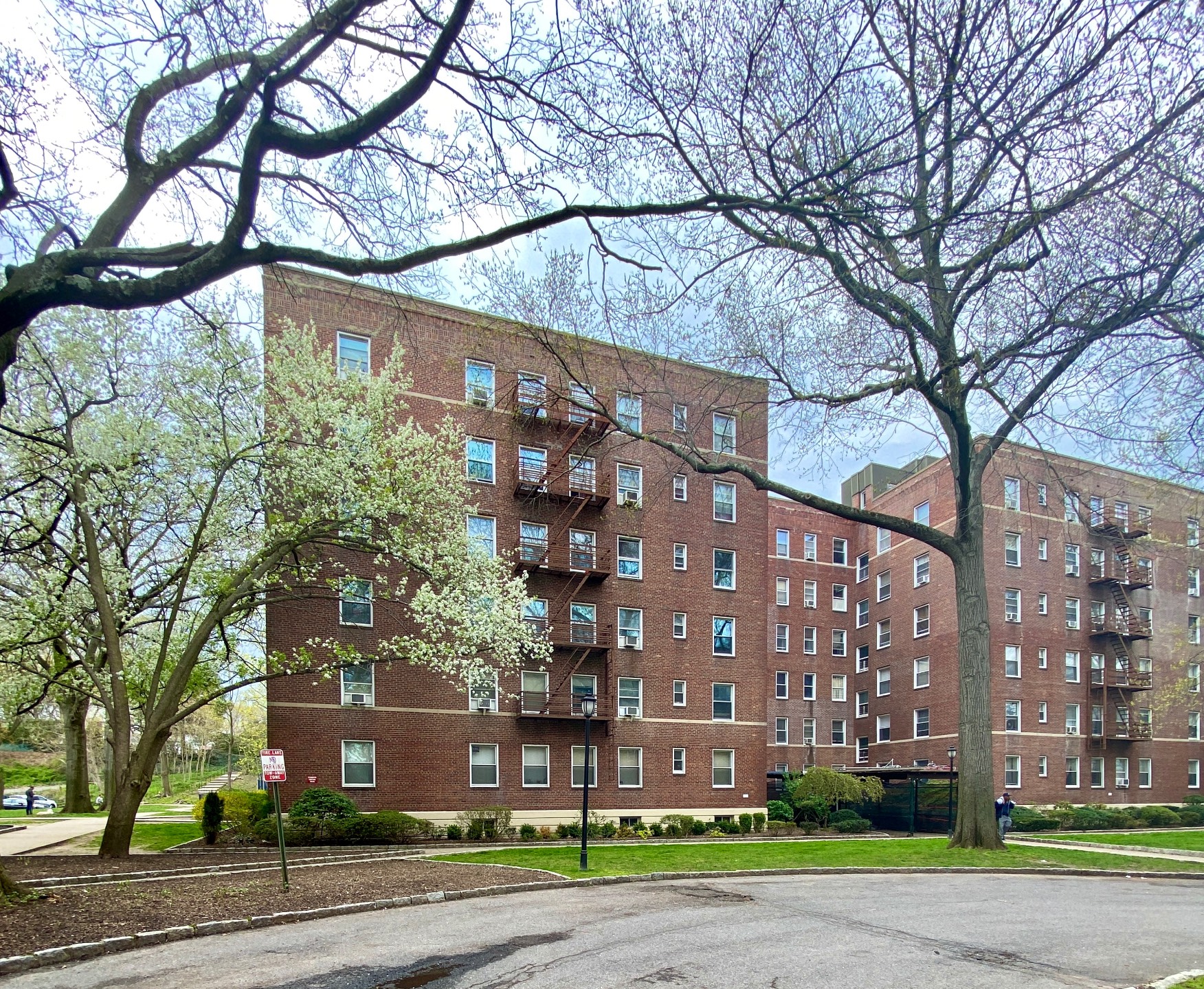 #1 photo, 1 Larchmont Acres, #716B, Larchmont , NY 10538