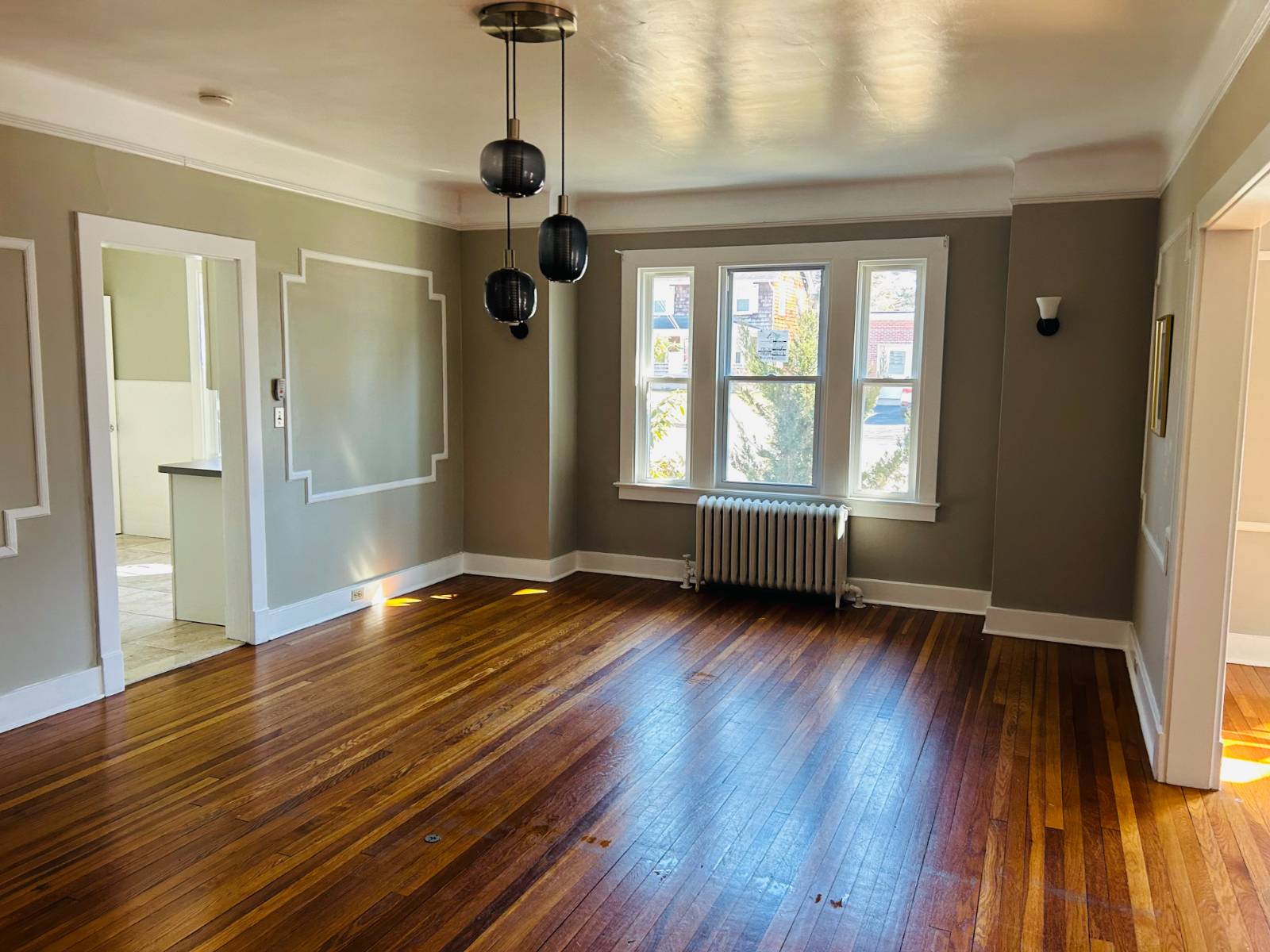 #1 photo, 11 Elliott Pl, Glen Cove , NY 11542