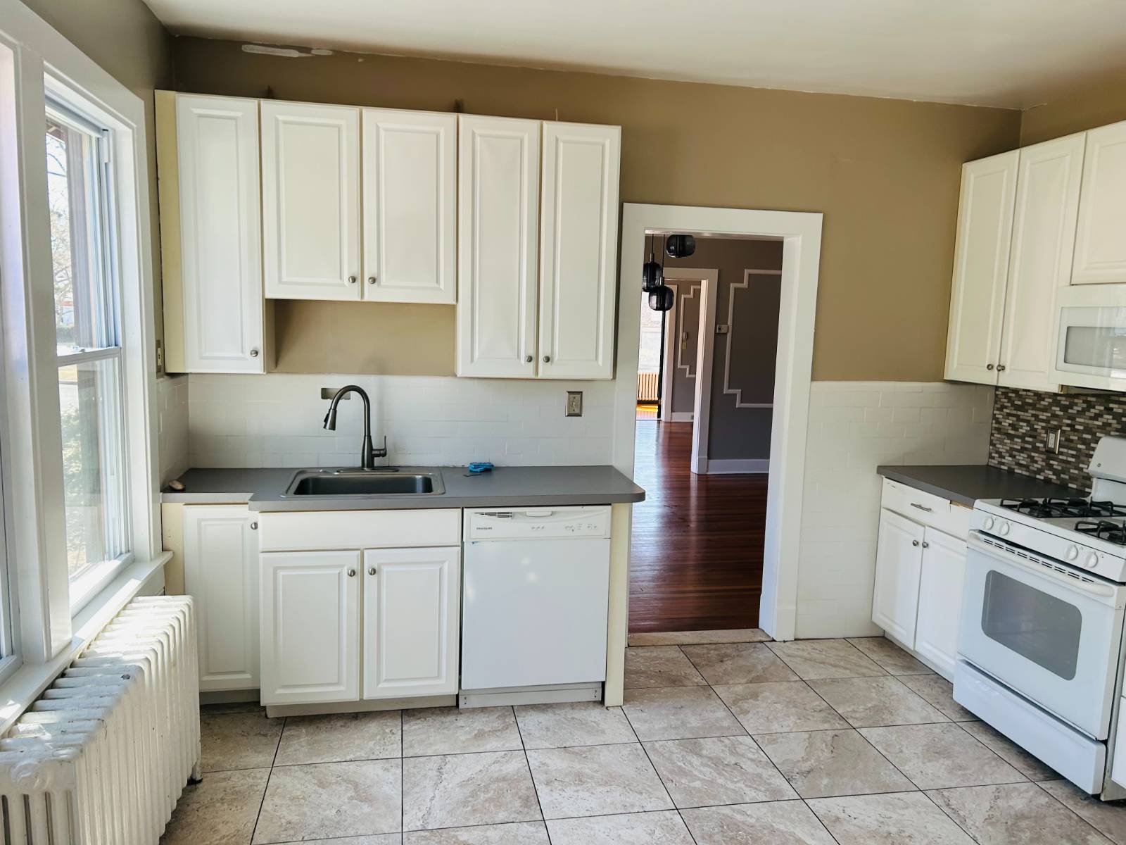 #5 photo, 11 Elliott Pl, Glen Cove , NY 11542