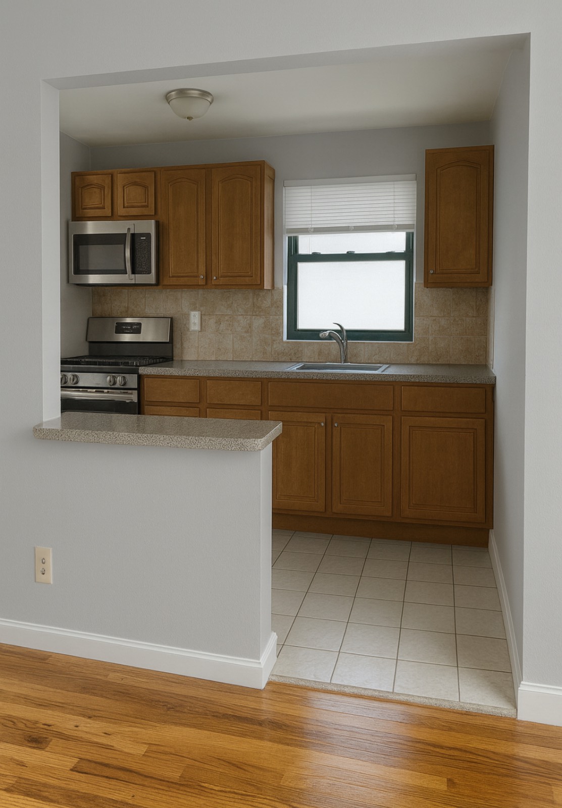 #5 photo, 210 Atlantic Ave, #B2G, 长岛 Lynbrook , NY 11563