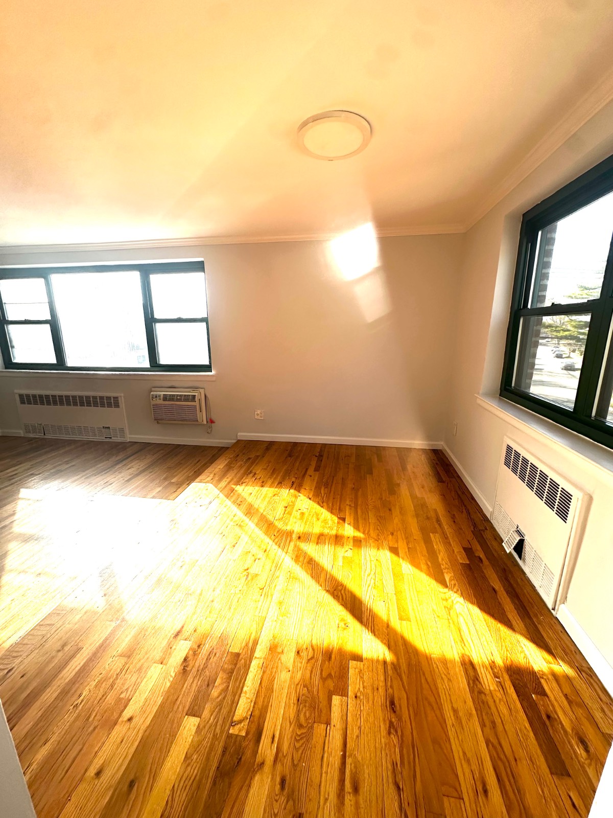 #8 photo, 210 Atlantic Ave, #B2G, Lynbrook , NY 11563