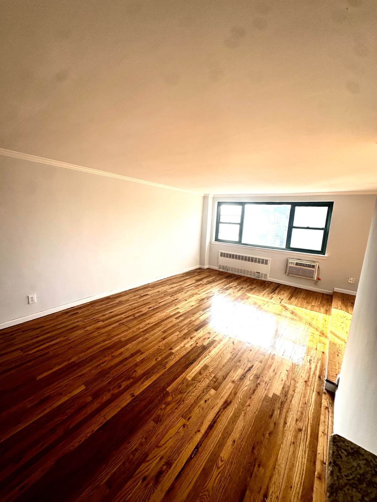 #9 photo, 210 Atlantic Ave, #B2G, Lynbrook , NY 11563